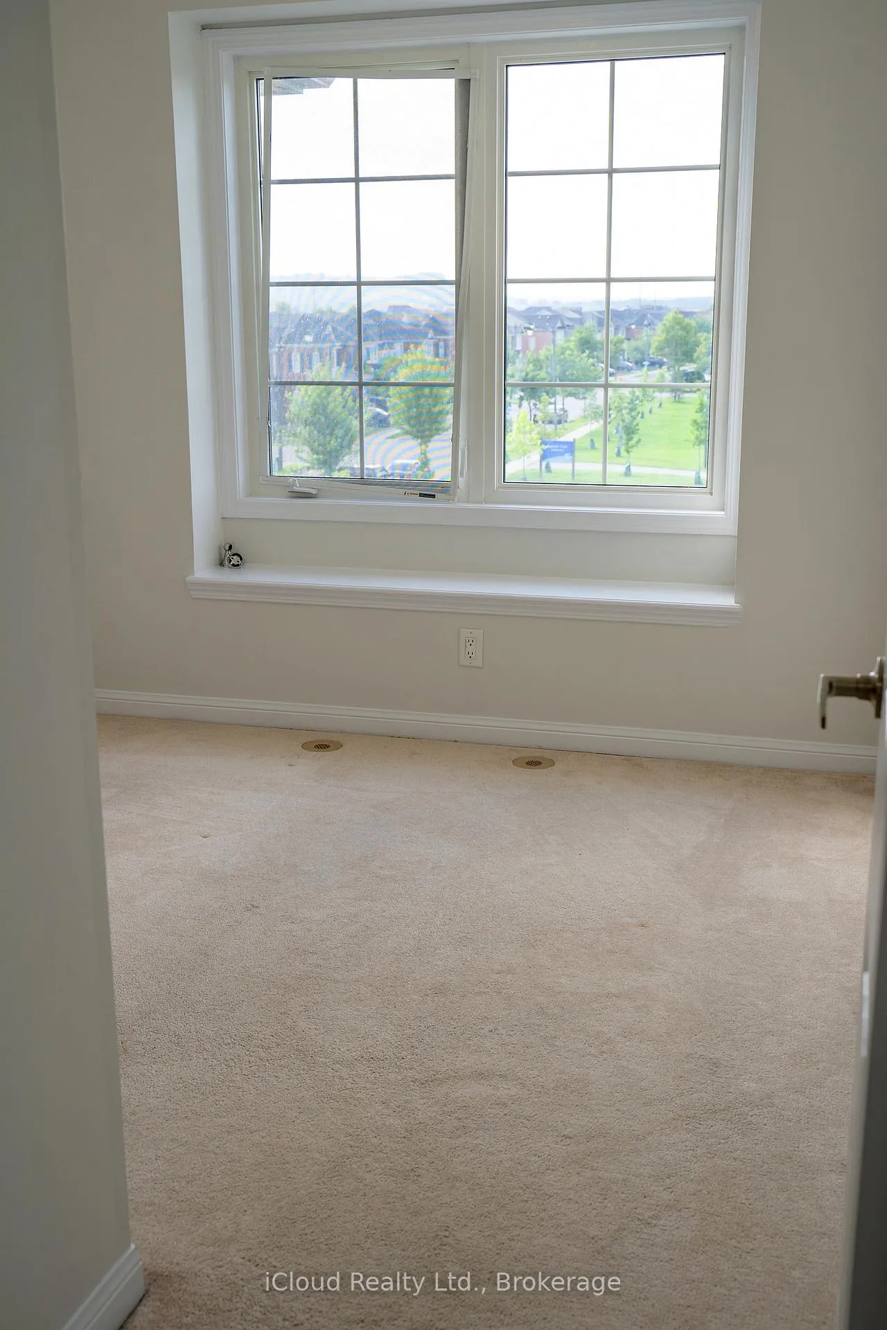 Photo 10 of 637 Speyer Circle, Milton, Harrison — HOMEH