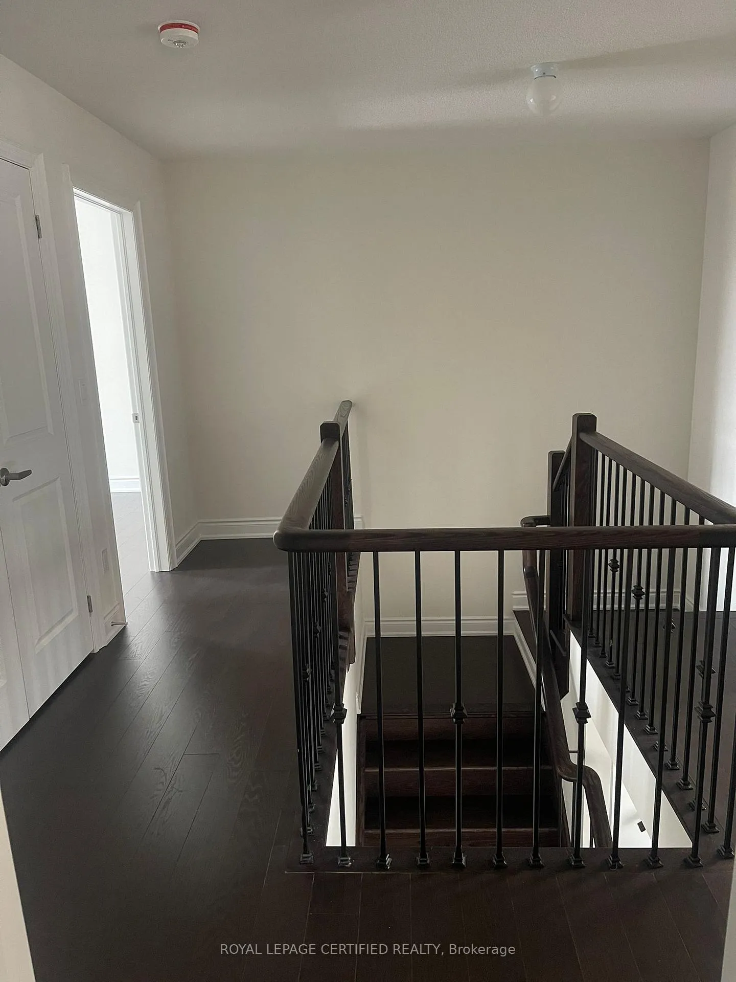 Photo 6 of 1434 Davis Loop, Innisfil, Lefroy — HOMEH
