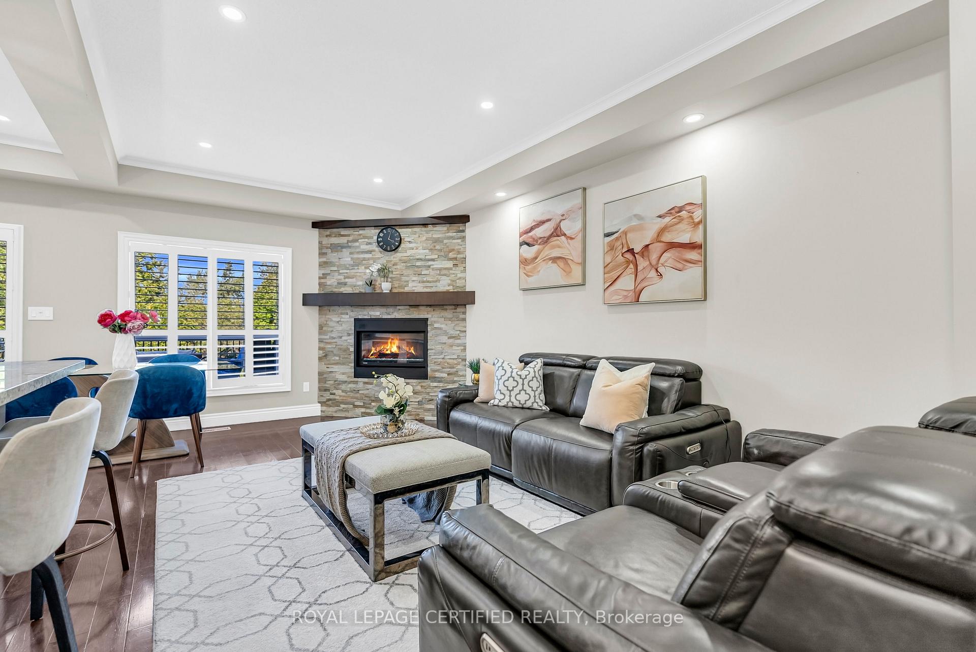 Photo 8 of 4093 Medland Drive, Burlington, Rose — HOMEH