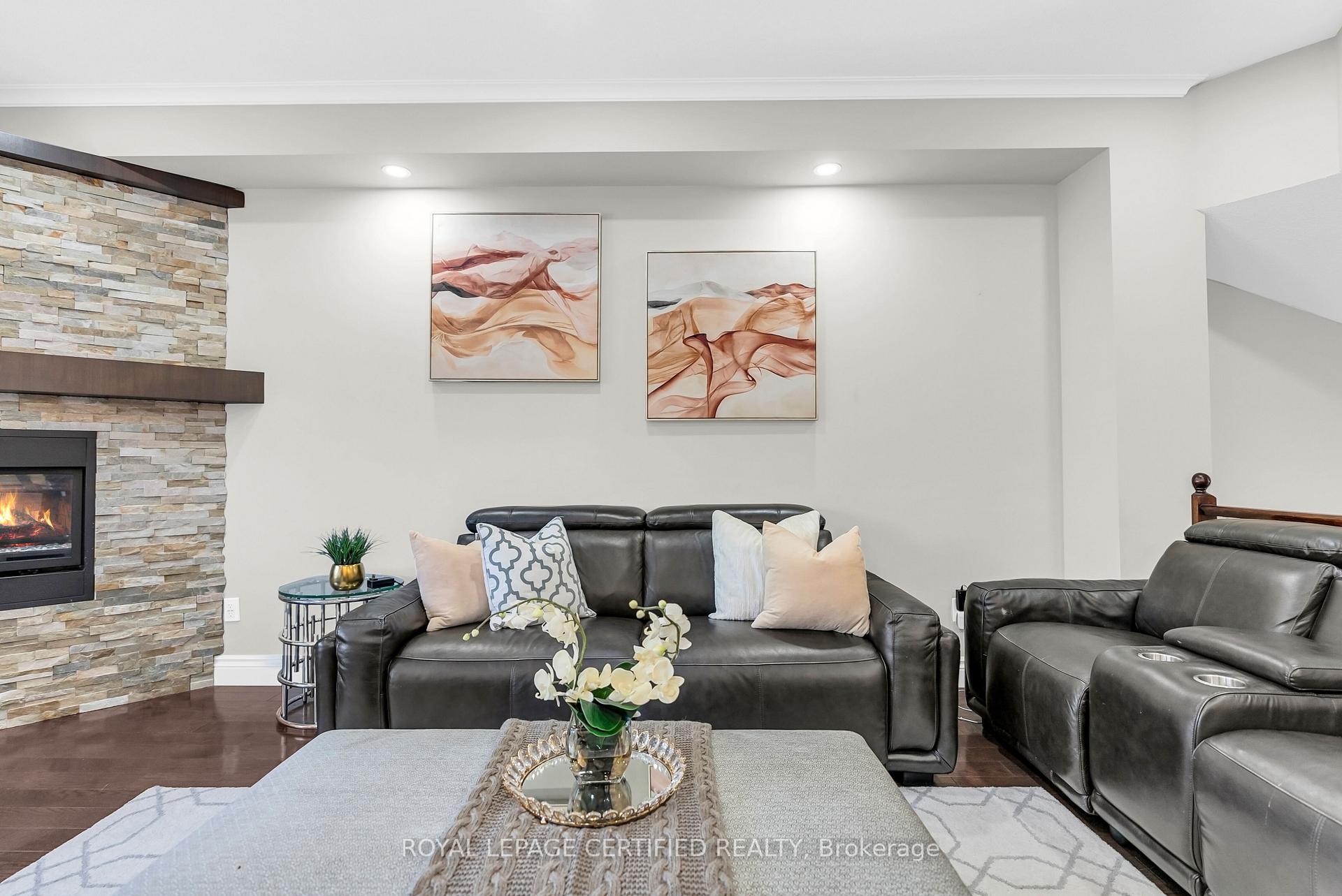 Photo 9 of 4093 Medland Drive, Burlington, Rose — HOMEH