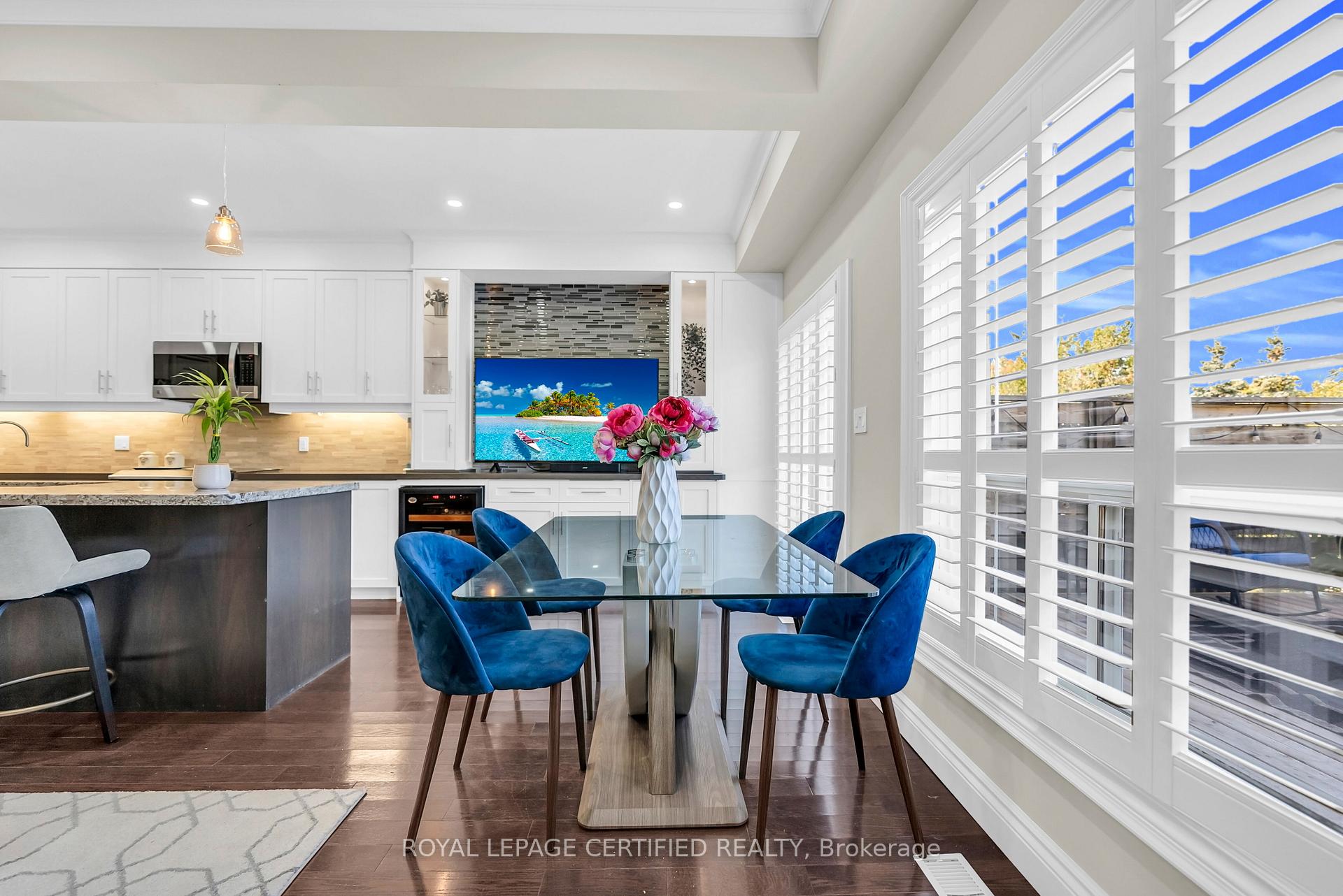 Photo 12 of 4093 Medland Drive, Burlington, Rose — HOMEH
