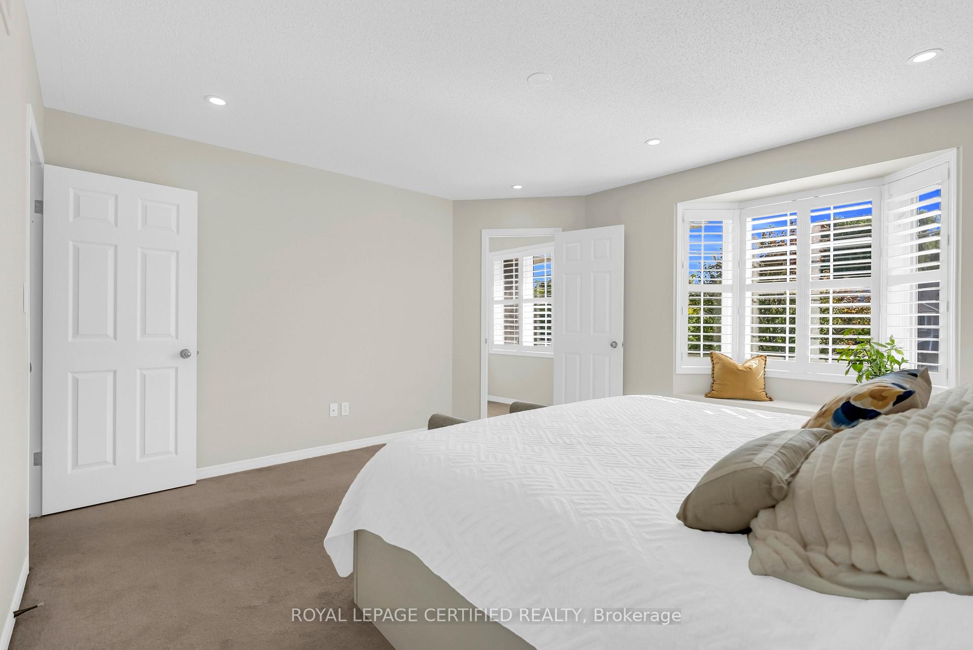 Photo 24 of 4093 Medland Drive, Burlington, Rose — HOMEH