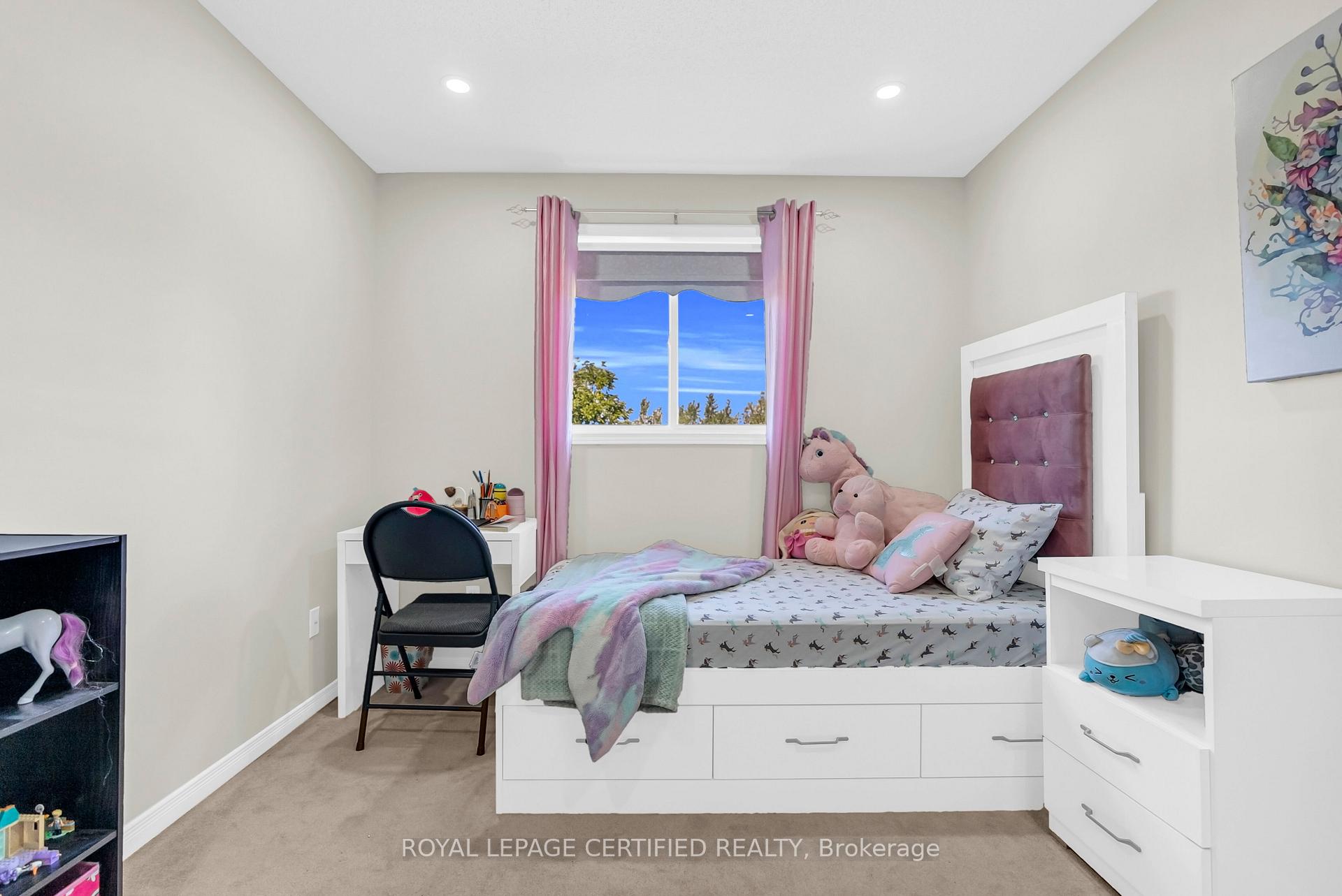 Photo 27 of 4093 Medland Drive, Burlington, Rose — HOMEH