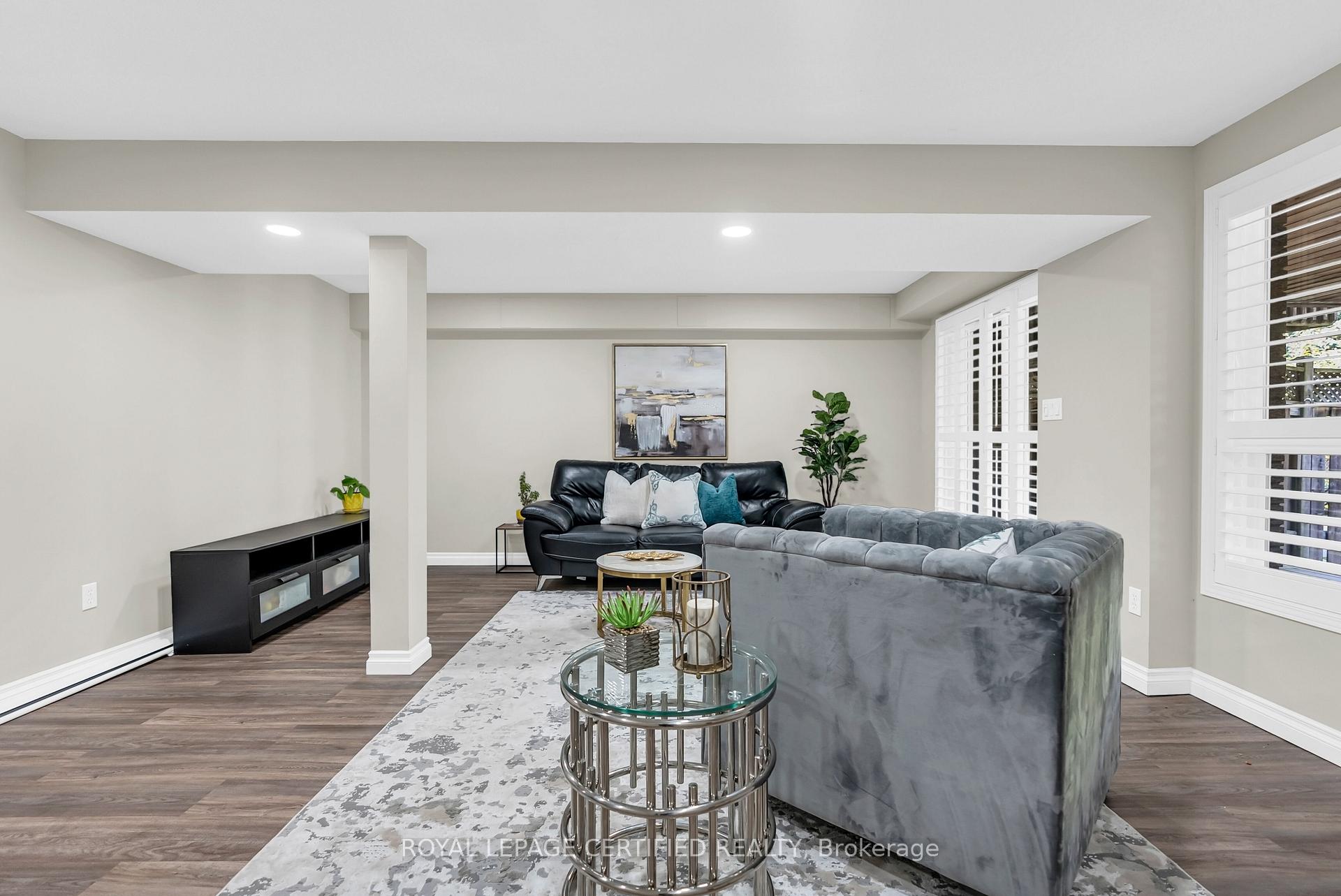 Photo 36 of 4093 Medland Drive, Burlington, Rose — HOMEH