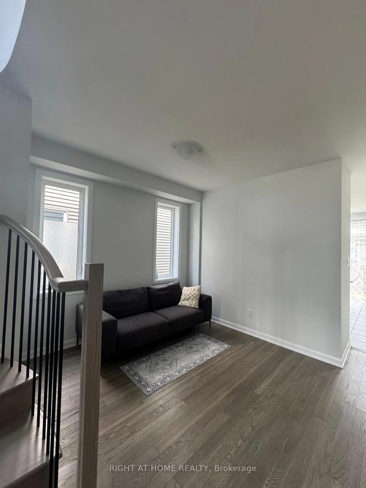 Photo 5 of 841 Cappamore Drive, Ottawa, Barrhaven - Half Moon Bay — HOMEH