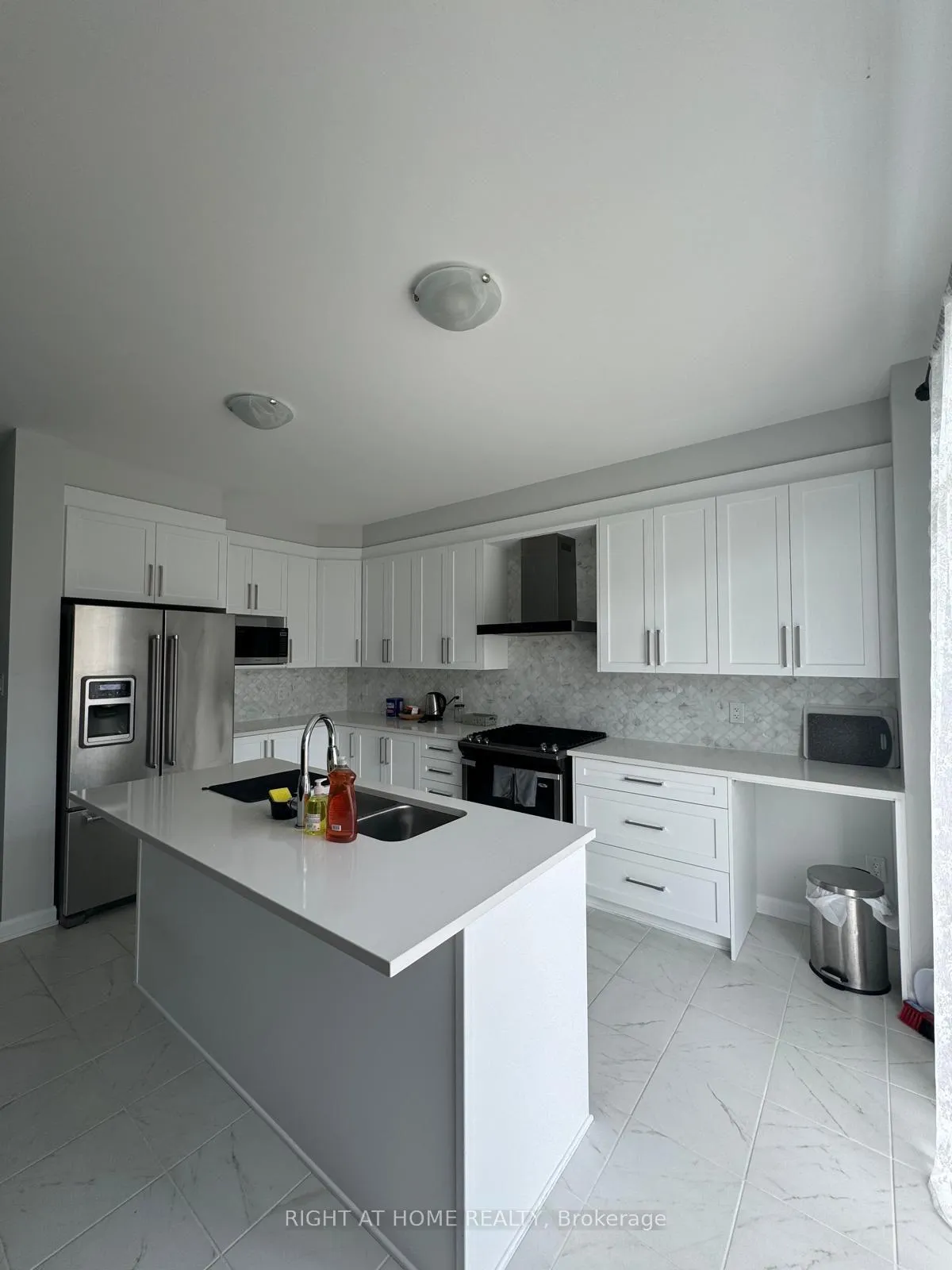 Photo 7 of 841 Cappamore Drive, Ottawa, Barrhaven - Half Moon Bay — HOMEH