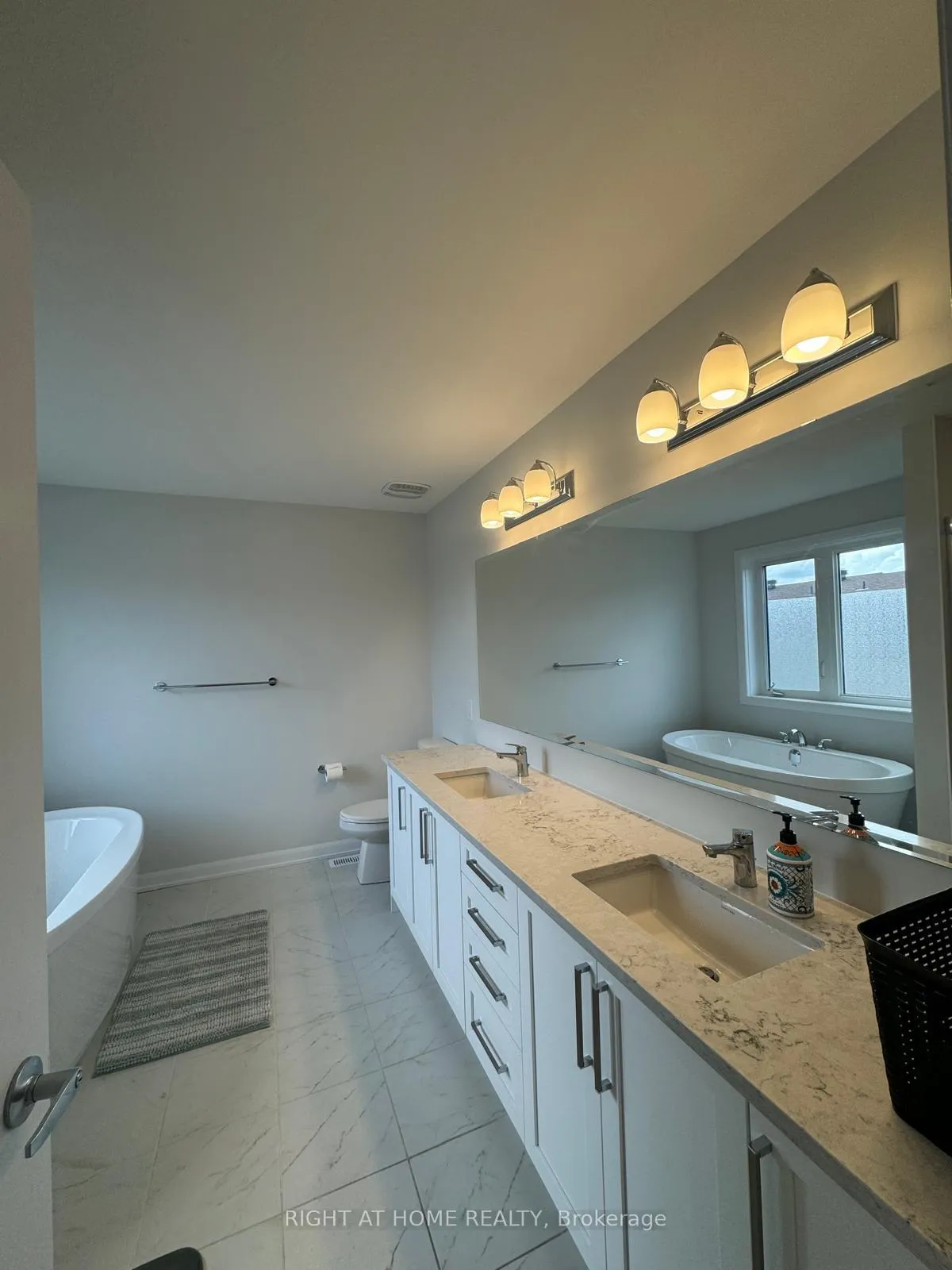 Photo 9 of 841 Cappamore Drive, Ottawa, Barrhaven - Half Moon Bay — HOMEH