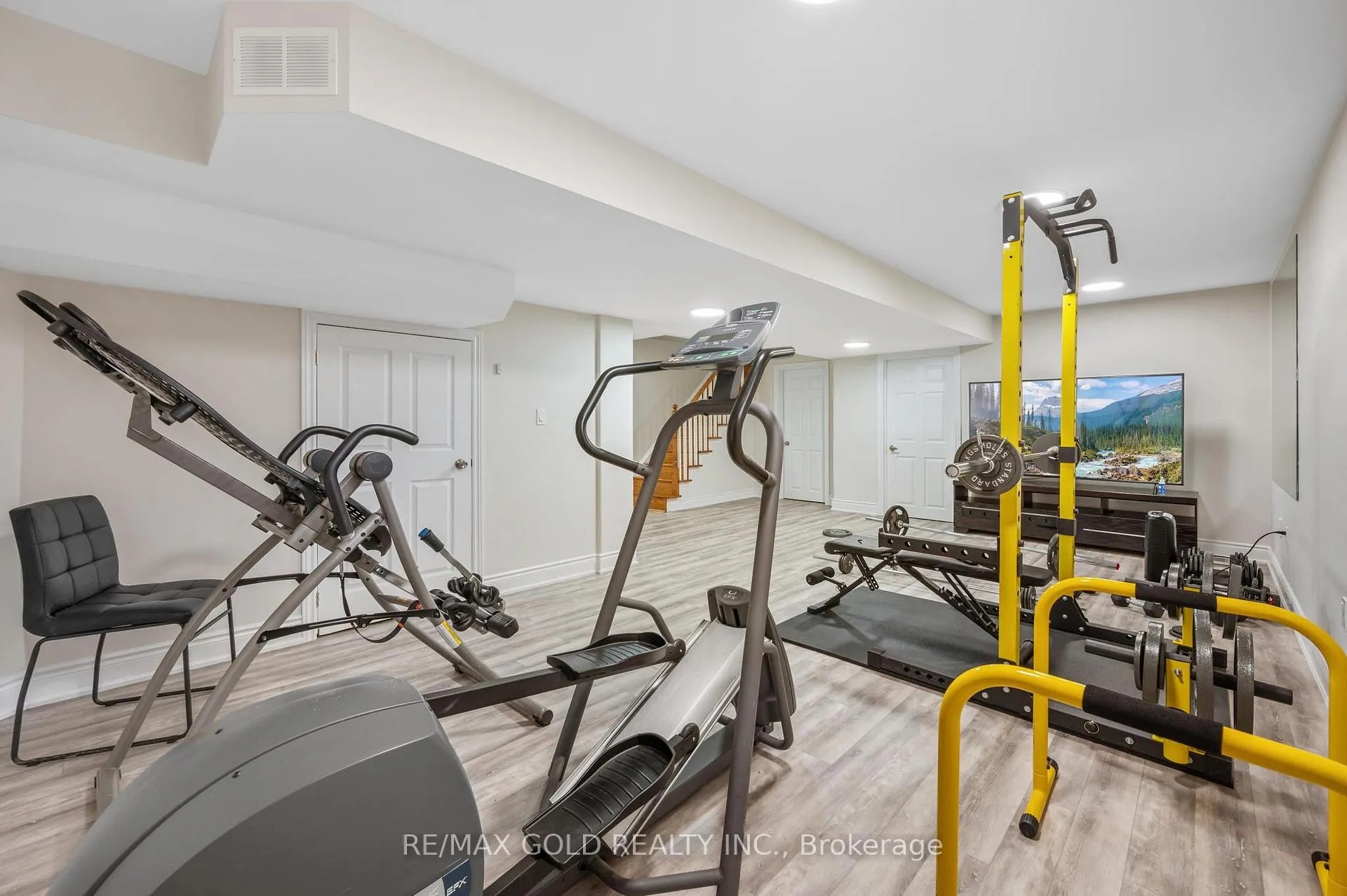 Photo 22 of 68 Lyndbrook Crescent, Brampton, Bram East — HOMEH