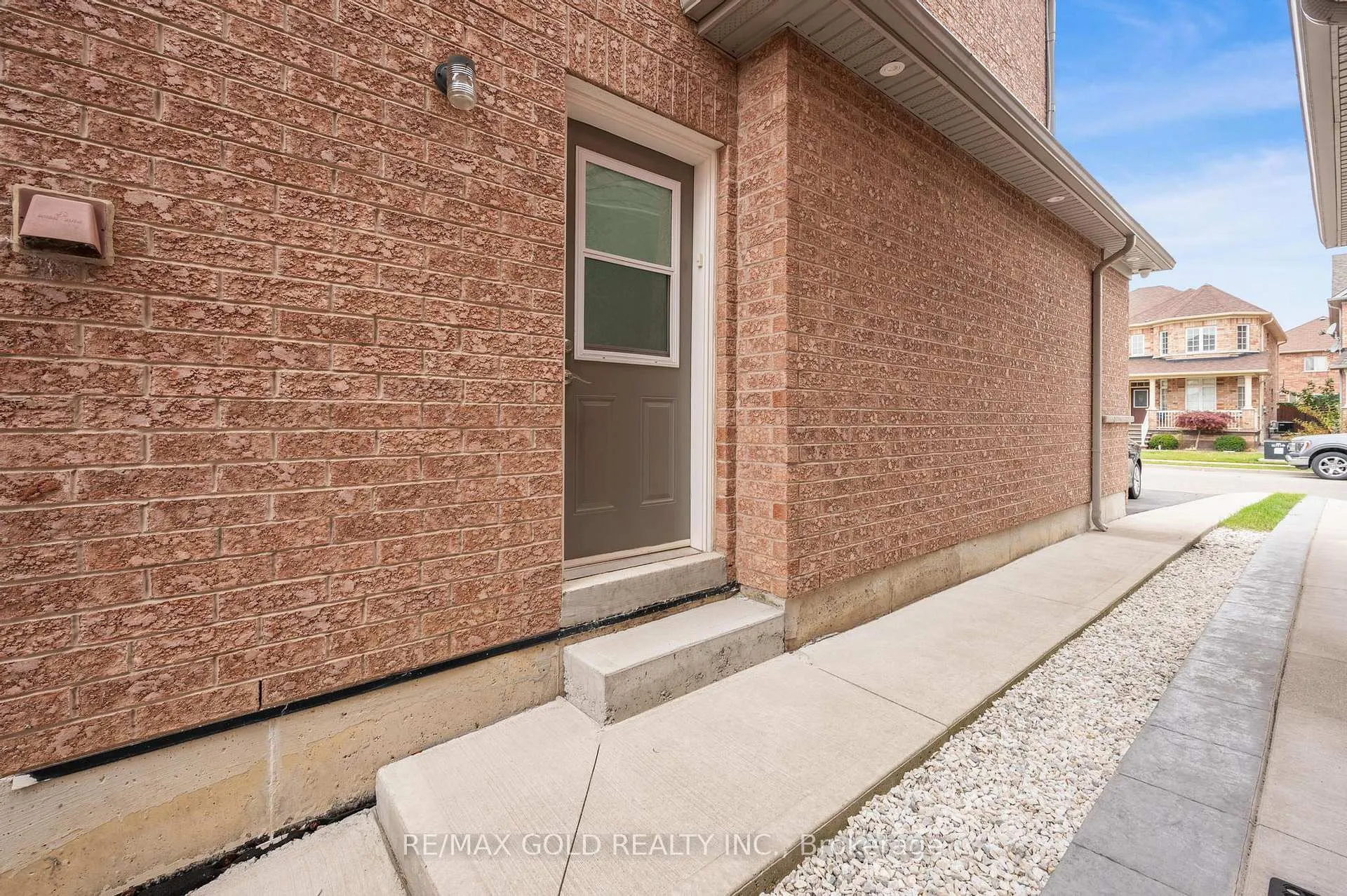 Photo 26 of 68 Lyndbrook Crescent, Brampton, Bram East — HOMEH