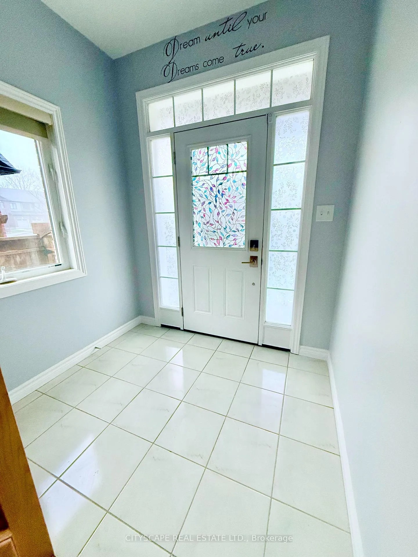 Photo 2 of 156 Hardcastle Drive, Cambridge — HOMEH