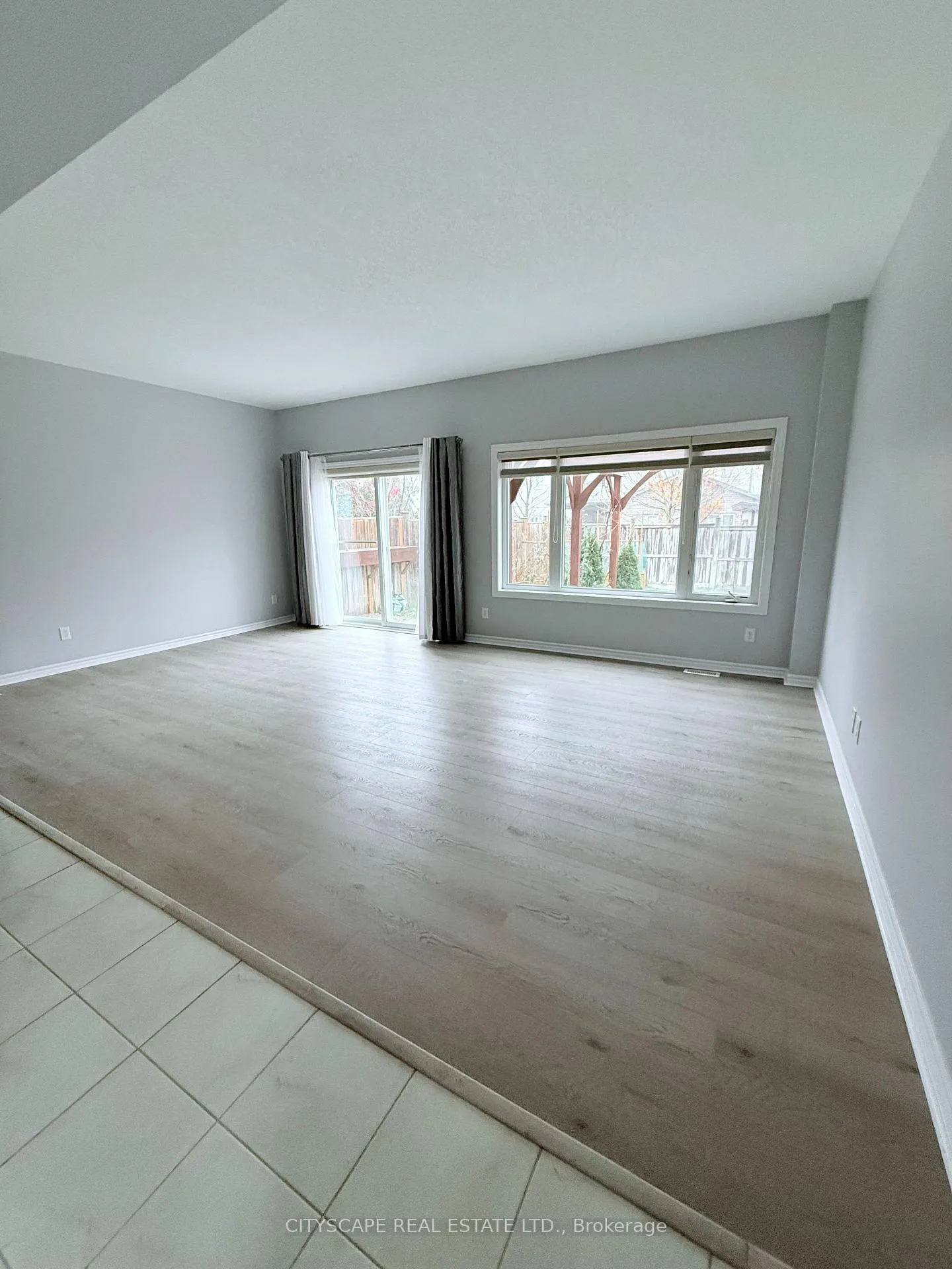 Photo 4 of 156 Hardcastle Drive, Cambridge — HOMEH