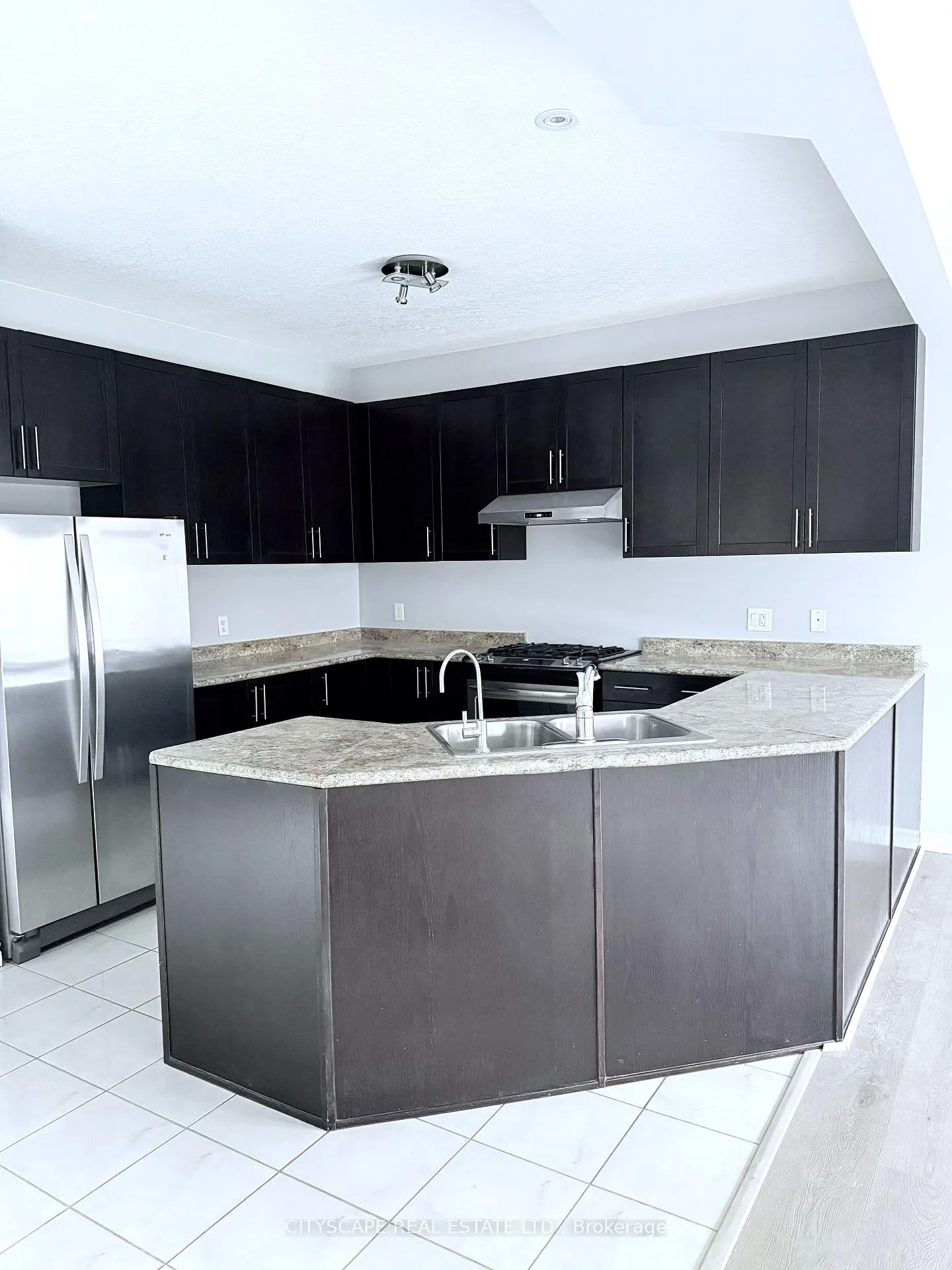 Photo 5 of 156 Hardcastle Drive, Cambridge — HOMEH