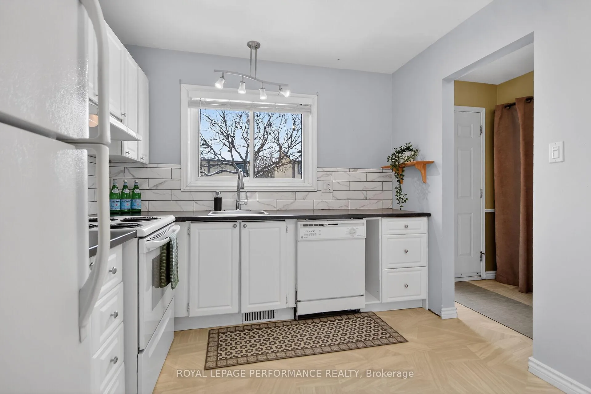 Photo 10 of 10C Fieldgate Drive, Ottawa, Barrhaven - Knollsbrook — HOMEH