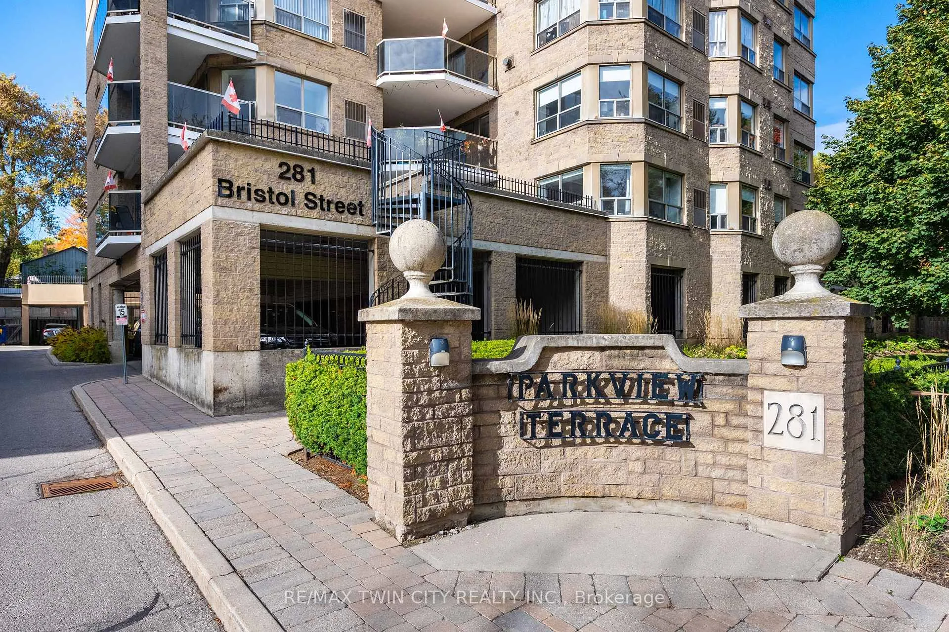 Photo 3 of Unit 404, 281 Bristol Street, Guelph, Junction/Onward Willow — HOMEH