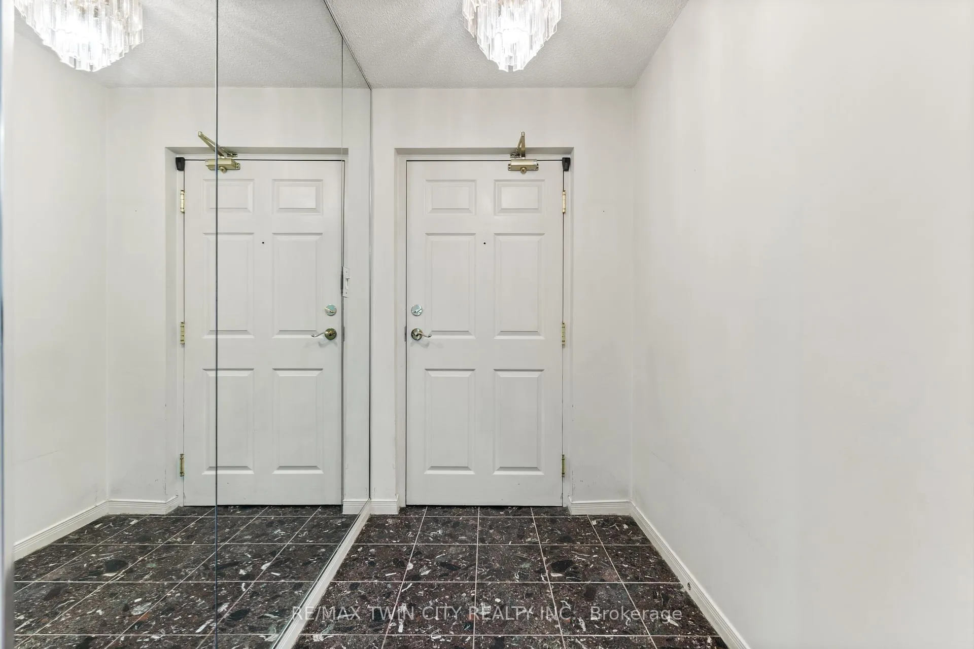 Photo 7 of Unit 404, 281 Bristol Street, Guelph, Junction/Onward Willow — HOMEH