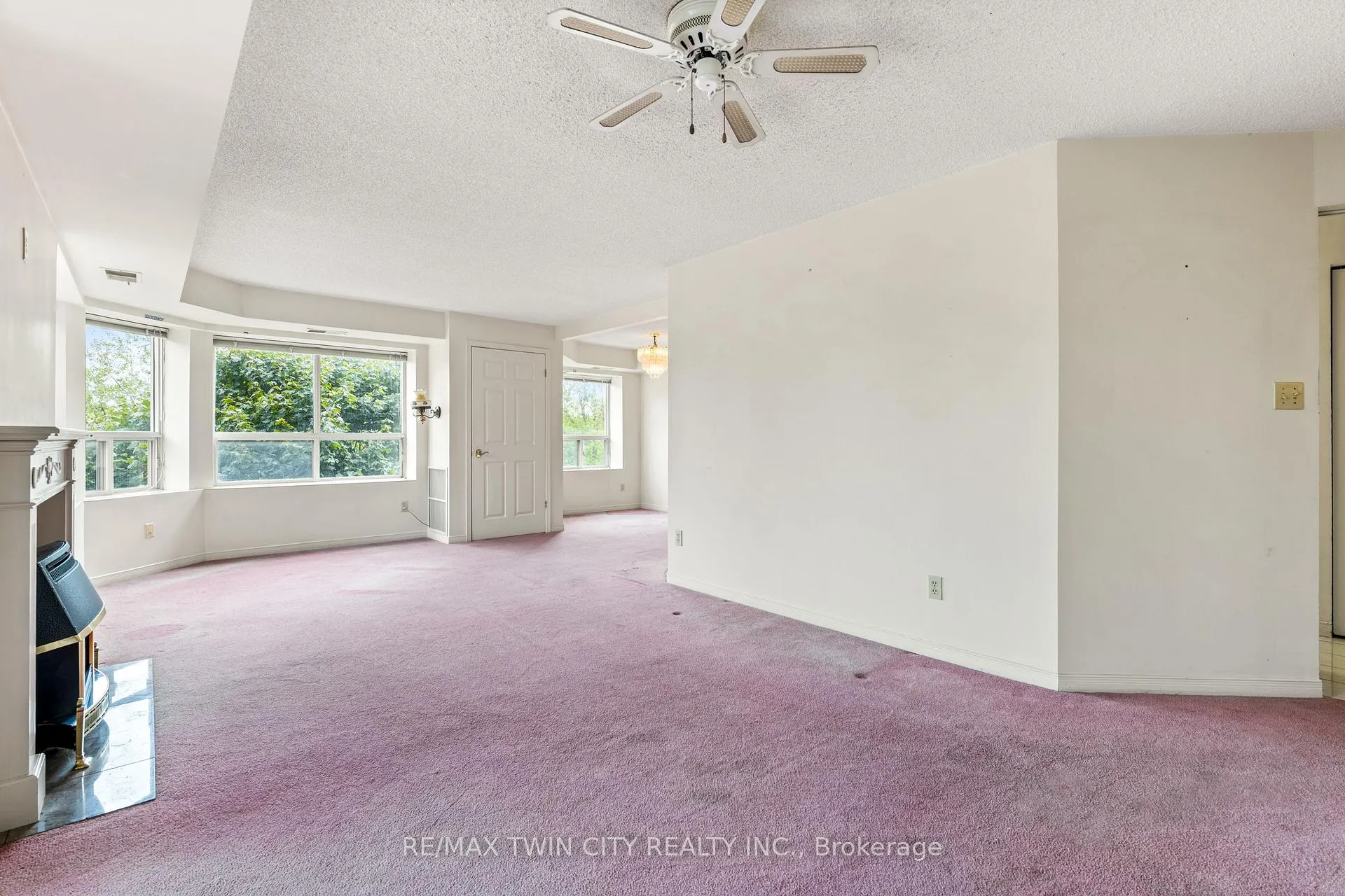 Photo 9 of Unit 404, 281 Bristol Street, Guelph, Junction/Onward Willow — HOMEH
