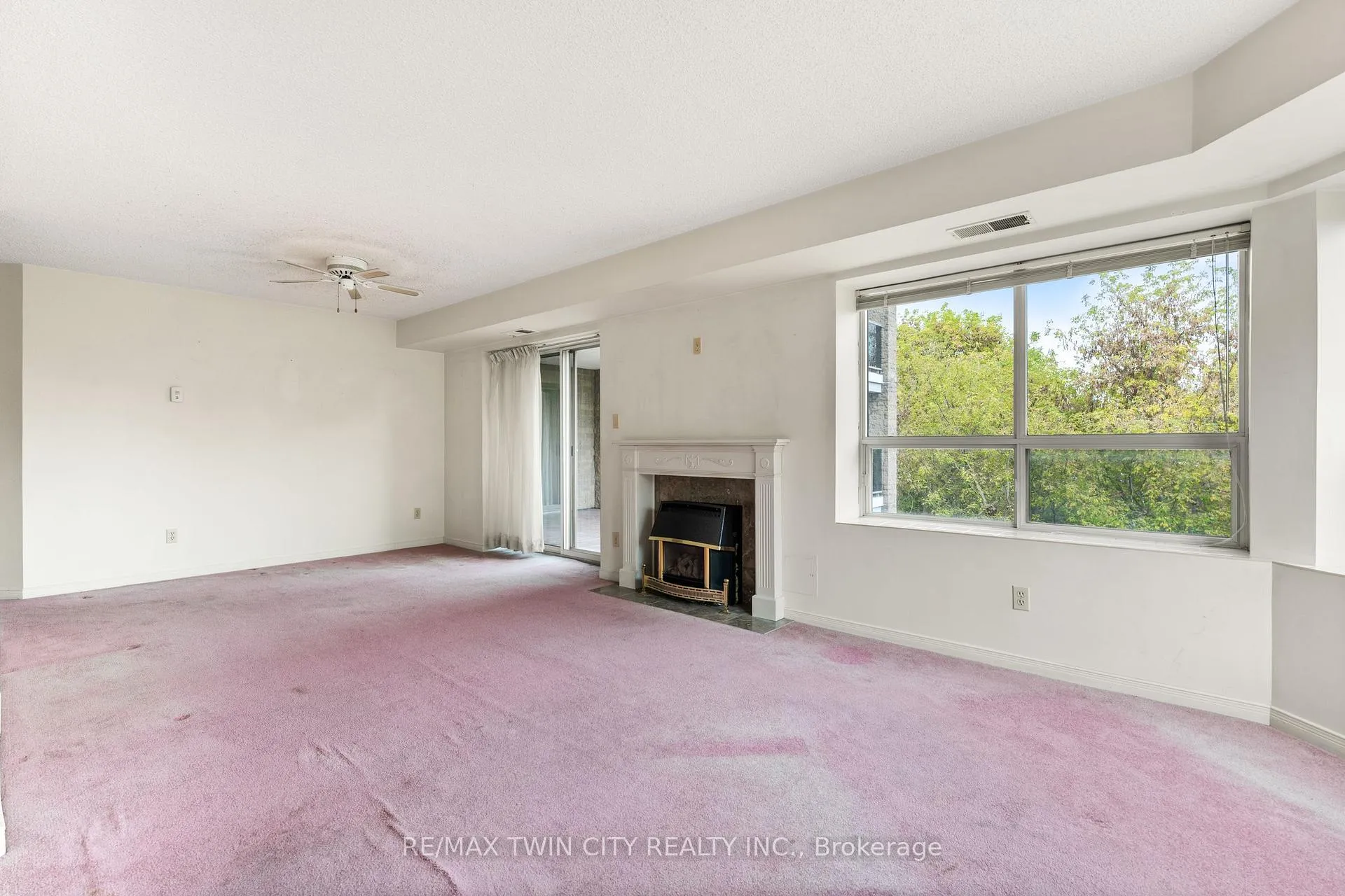 Photo 12 of Unit 404, 281 Bristol Street, Guelph, Junction/Onward Willow — HOMEH