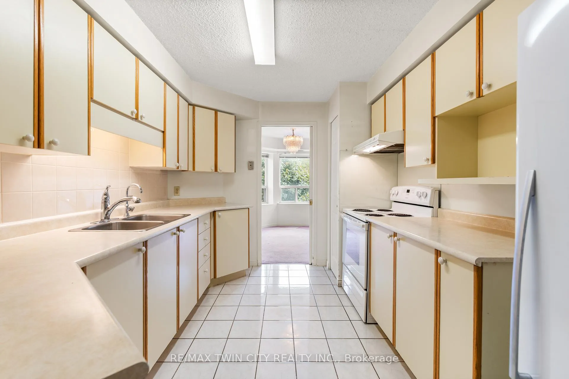 Photo 18 of Unit 404, 281 Bristol Street, Guelph, Junction/Onward Willow — HOMEH
