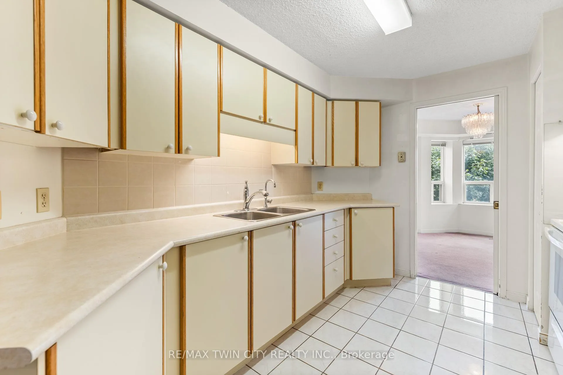 Photo 19 of Unit 404, 281 Bristol Street, Guelph, Junction/Onward Willow — HOMEH
