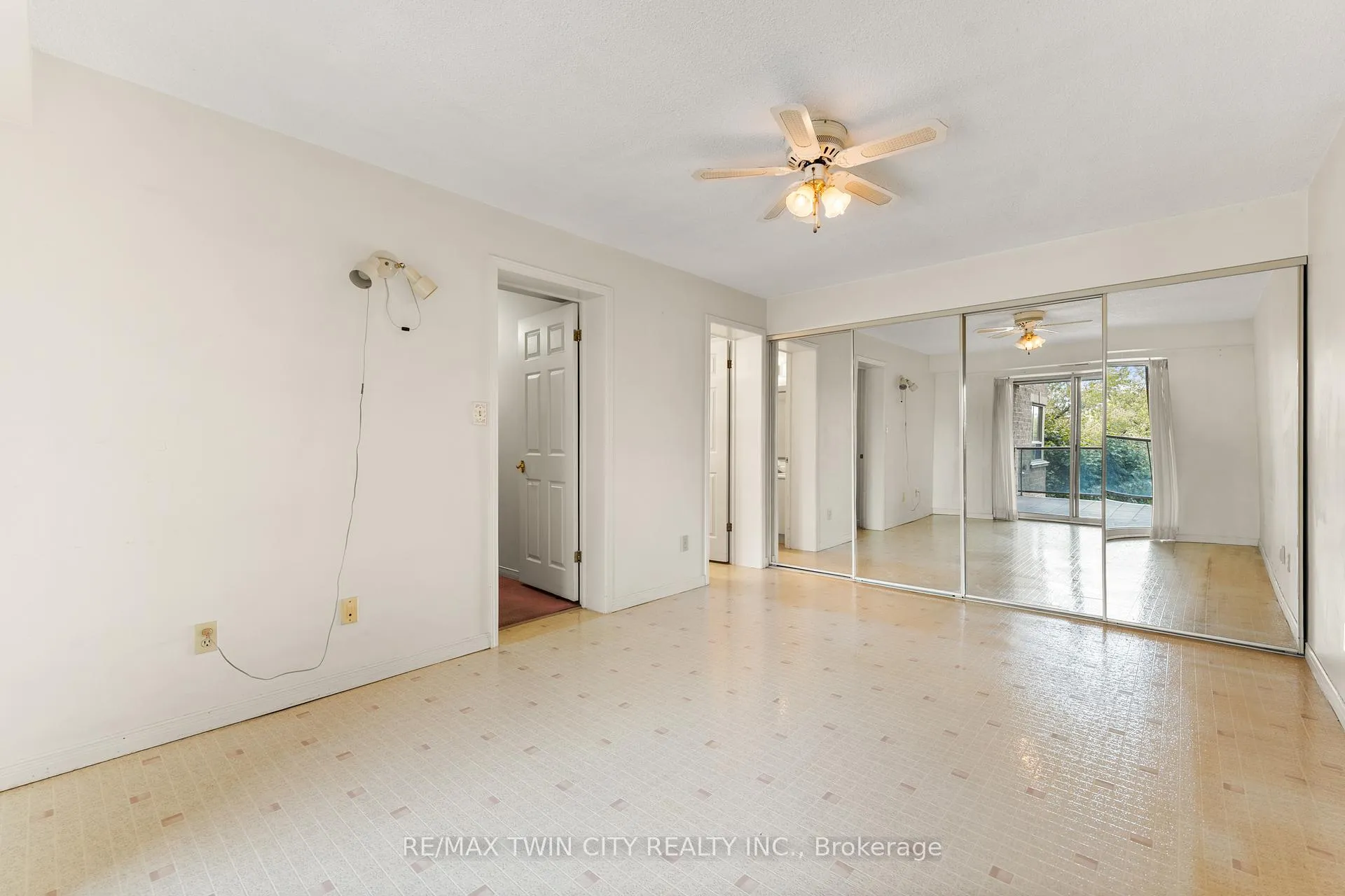 Photo 23 of Unit 404, 281 Bristol Street, Guelph, Junction/Onward Willow — HOMEH
