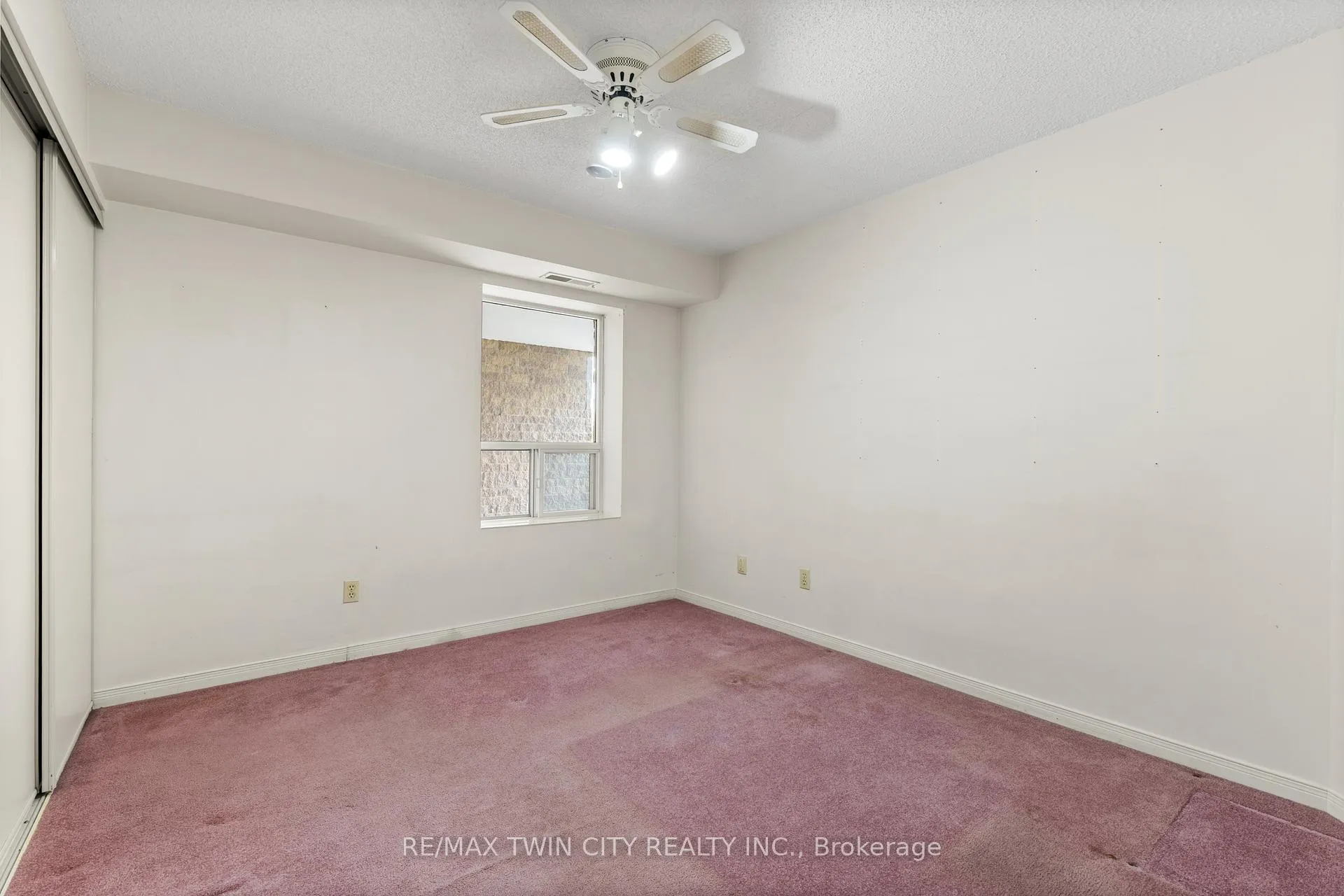 Photo 25 of Unit 404, 281 Bristol Street, Guelph, Junction/Onward Willow — HOMEH