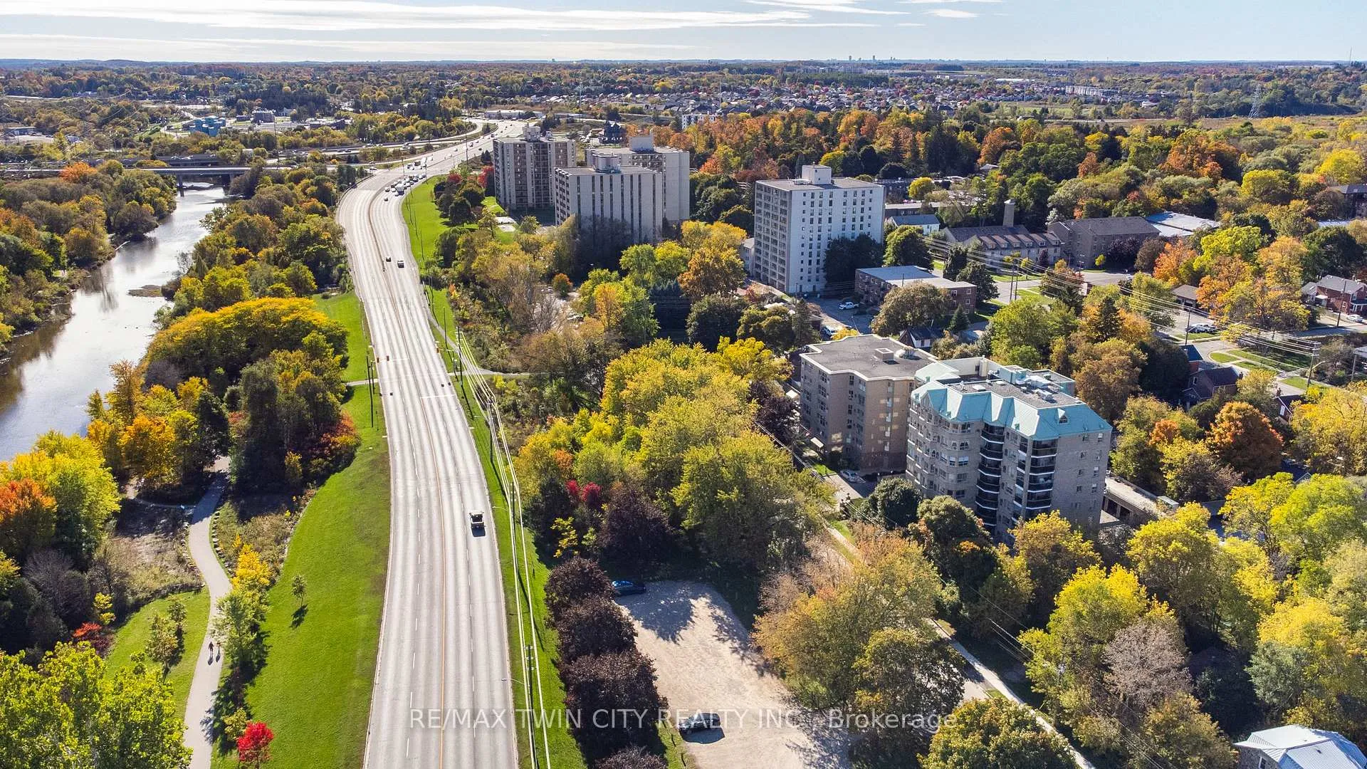 Photo 30 of Unit 404, 281 Bristol Street, Guelph, Junction/Onward Willow — HOMEH