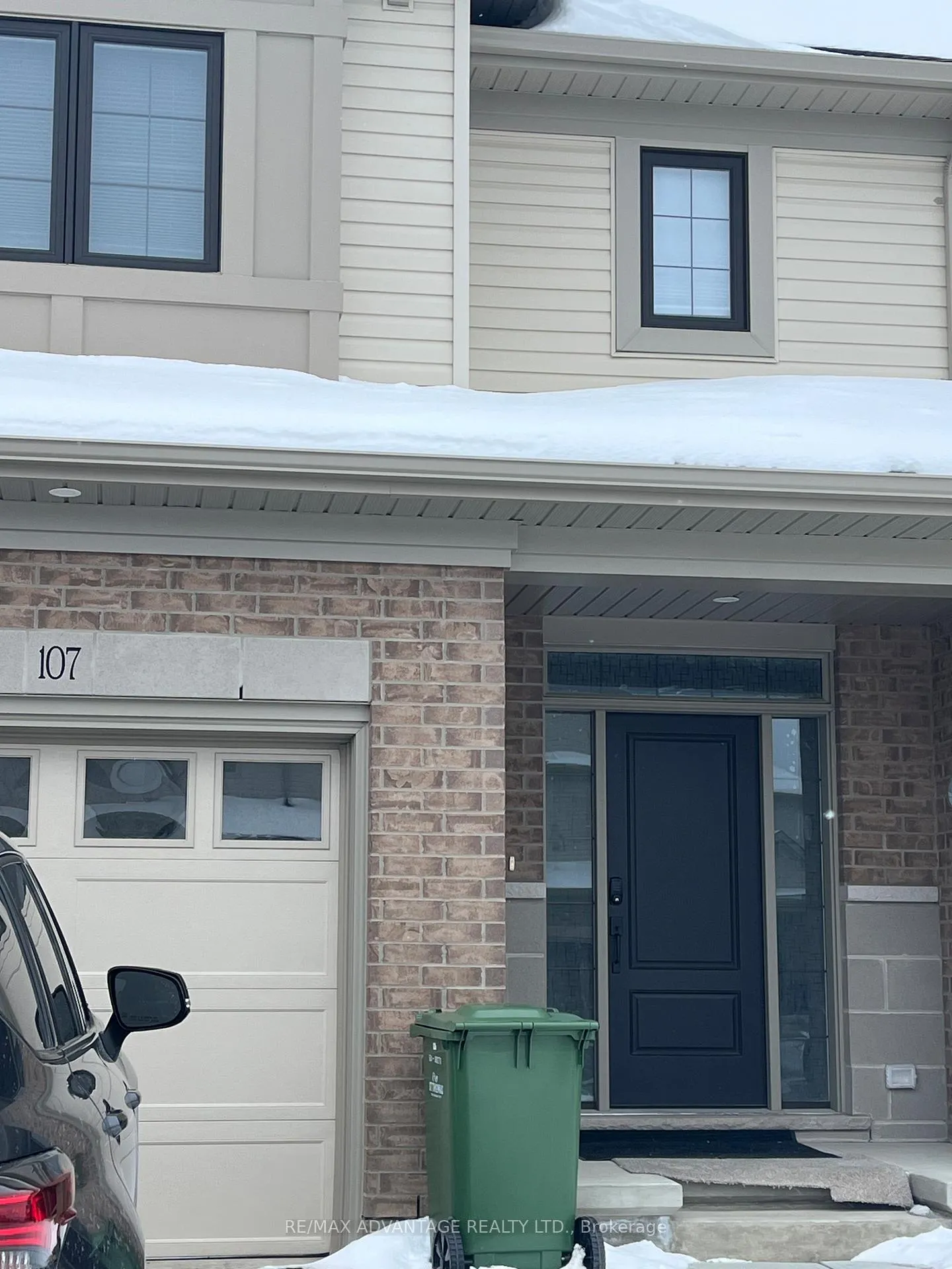 Photo 2 of 107 Cortland Terrace, St. Thomas — HOMEH