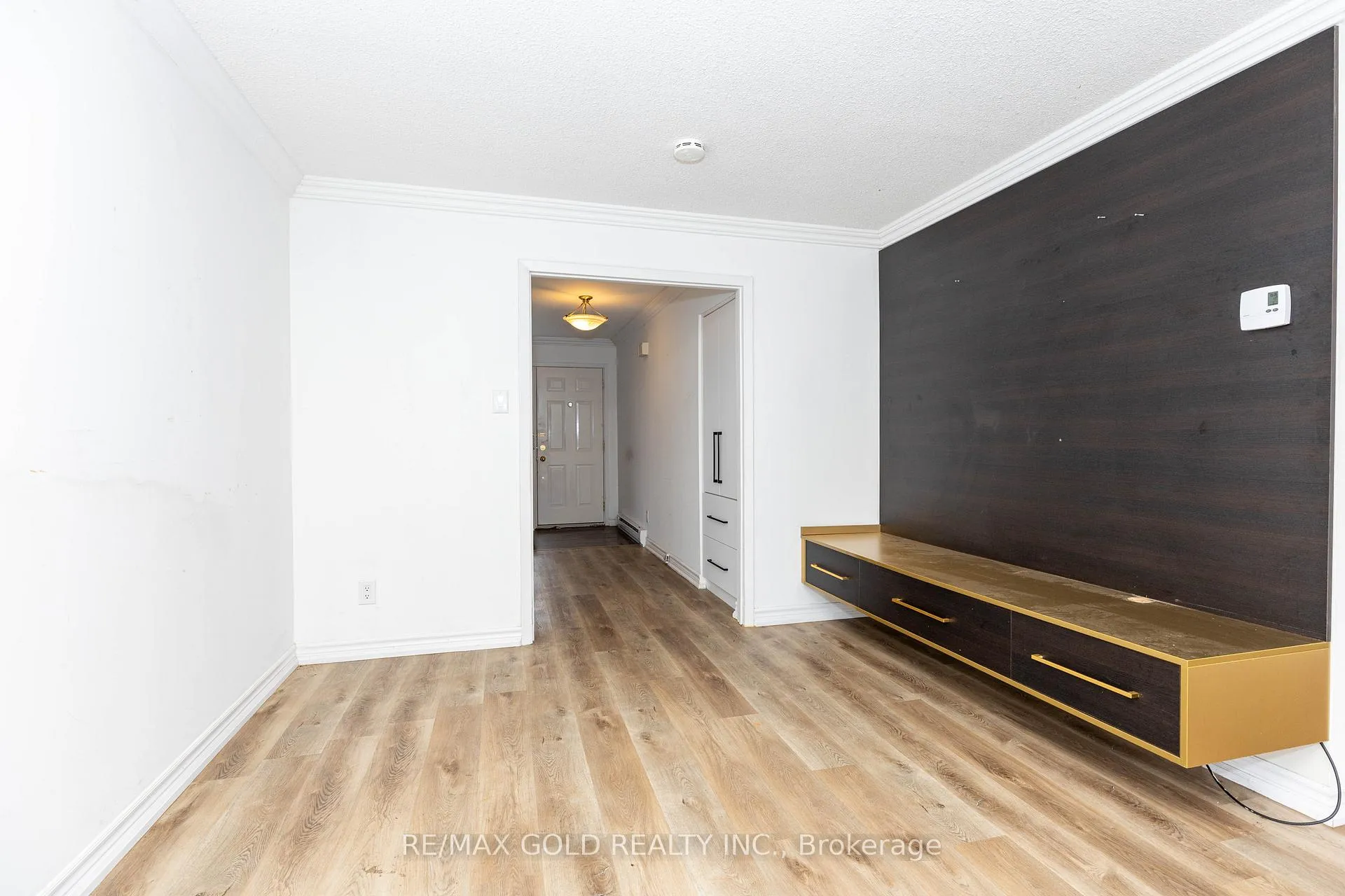Photo 10 of 20 Harper Way, Markham, Aileen-Willowbrook — HOMEH