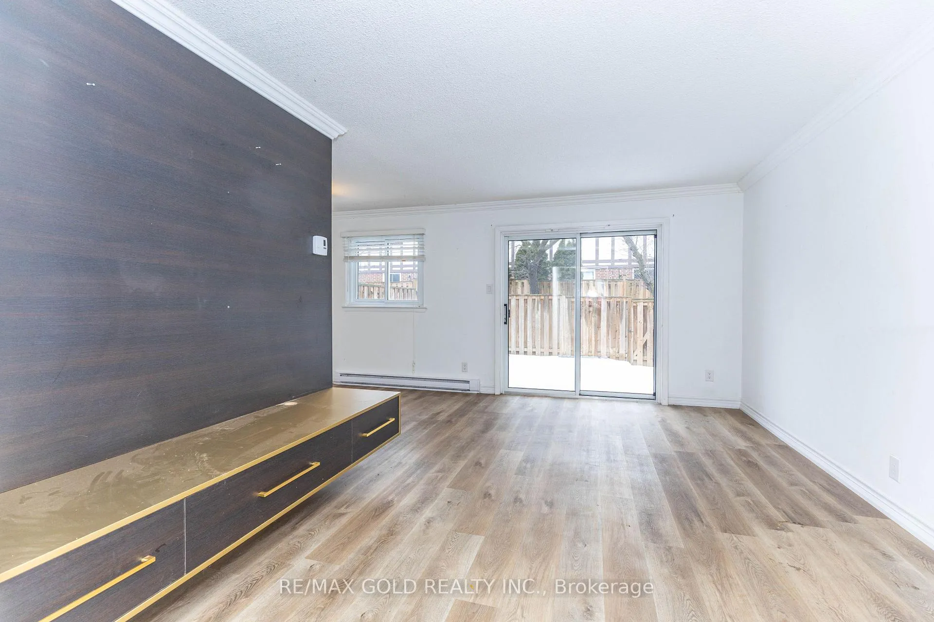 Photo 11 of 20 Harper Way, Markham, Aileen-Willowbrook — HOMEH