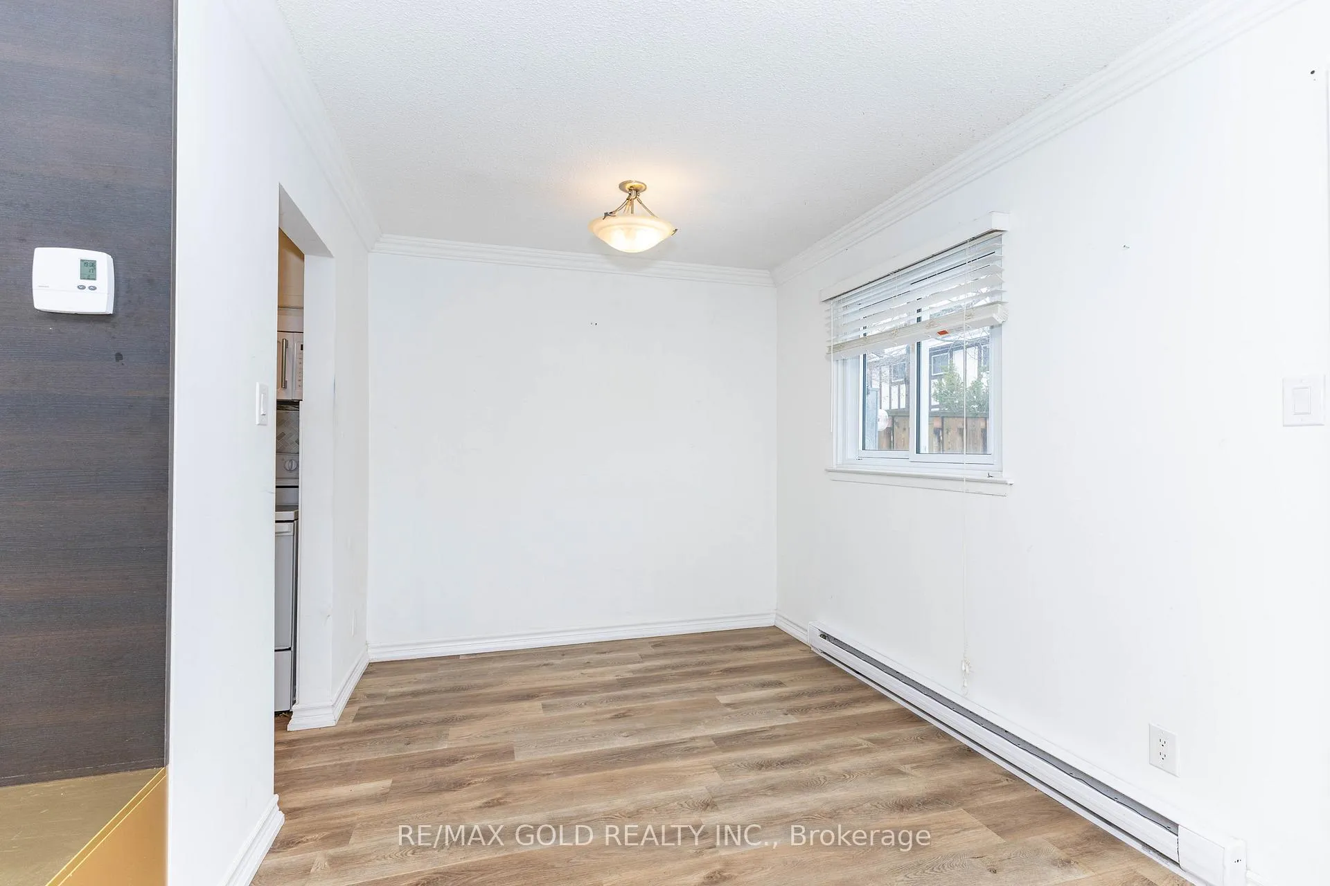Photo 12 of 20 Harper Way, Markham, Aileen-Willowbrook — HOMEH