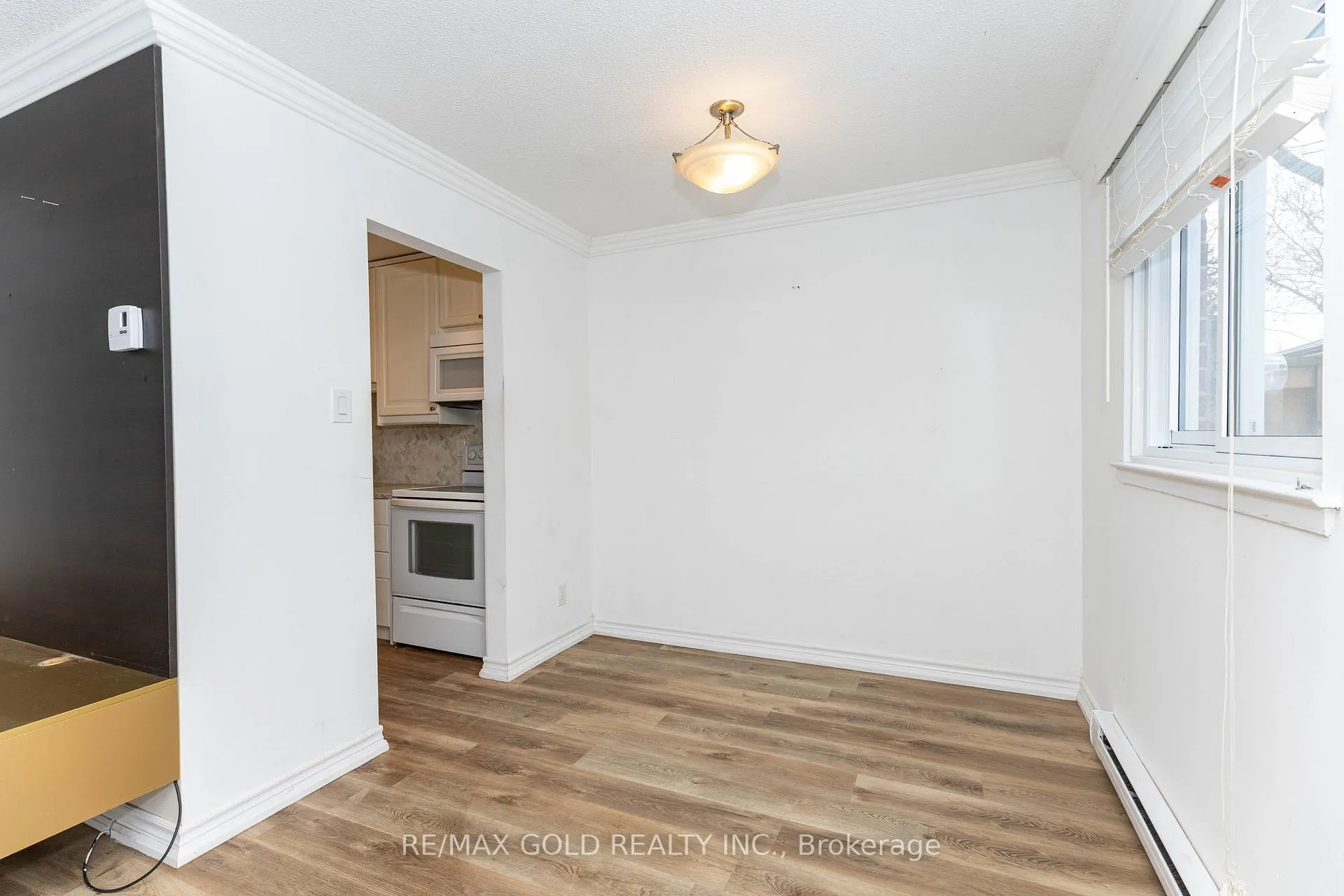 Photo 13 of 20 Harper Way, Markham, Aileen-Willowbrook — HOMEH