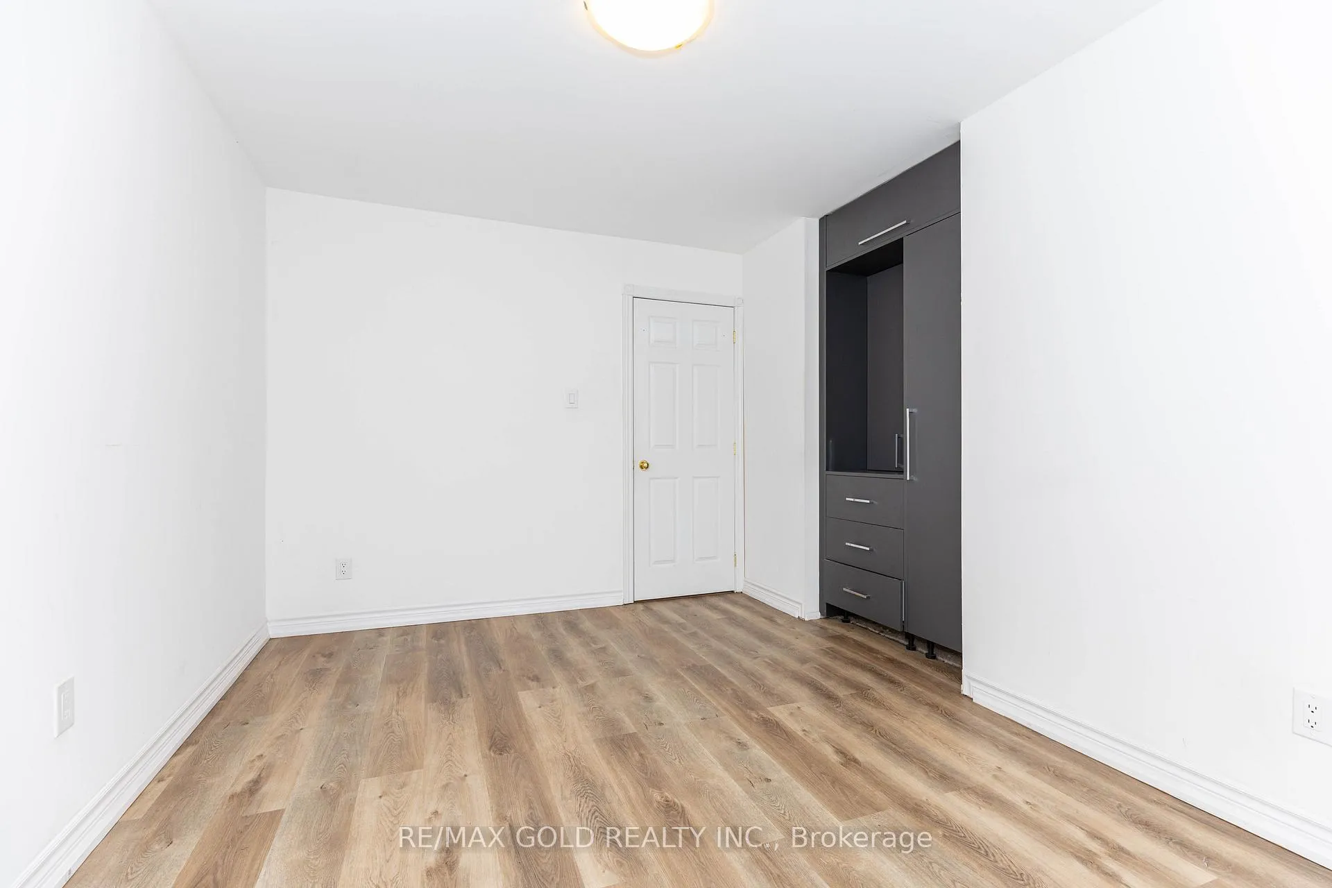 Photo 32 of 20 Harper Way, Markham, Aileen-Willowbrook — HOMEH