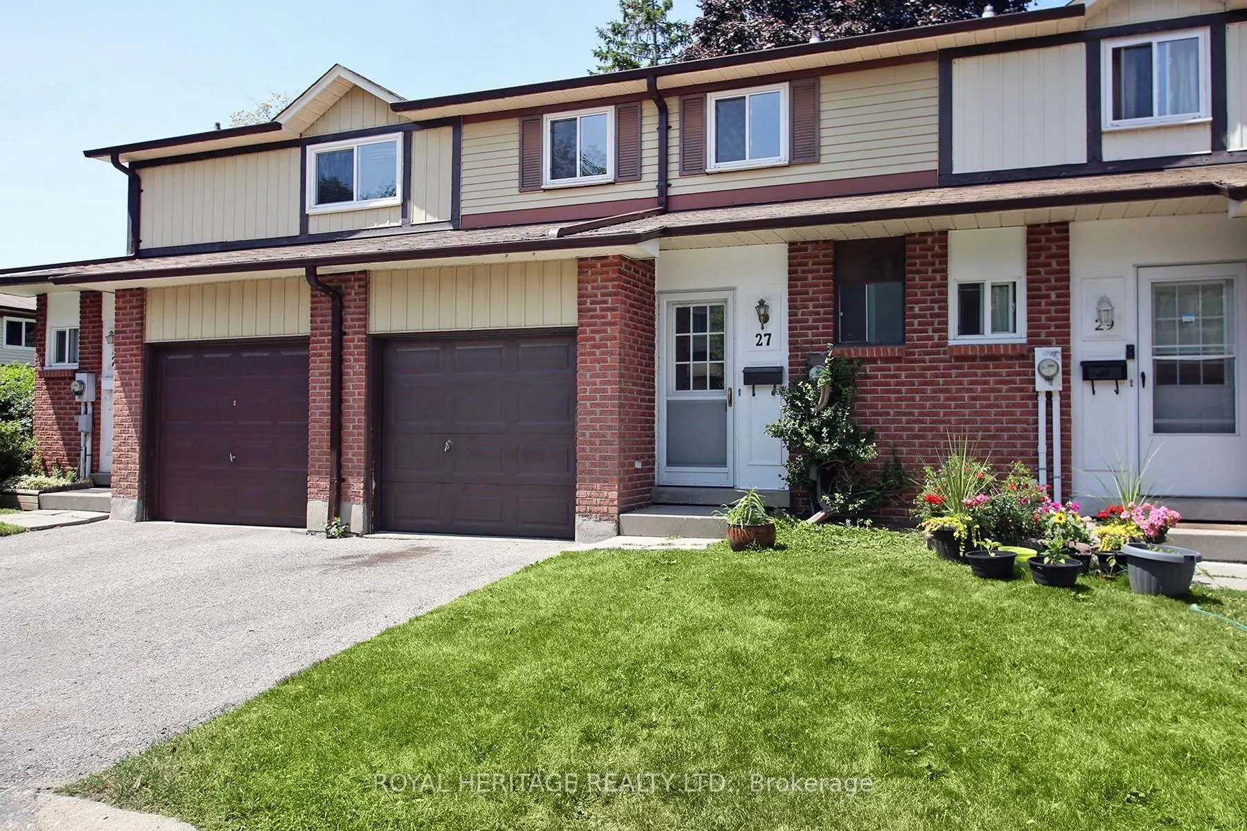 Photo 24 of 27 Parker Crescent, Ajax, South East — HOMEH