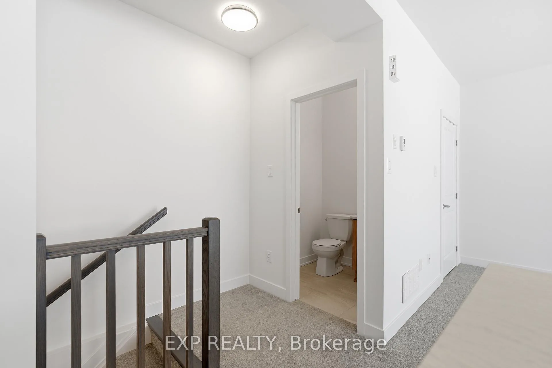 Photo 13 of 1007 Silhouette Private, Ottawa, Barrhaven - Cedargrove/Fraserdale — HOMEH