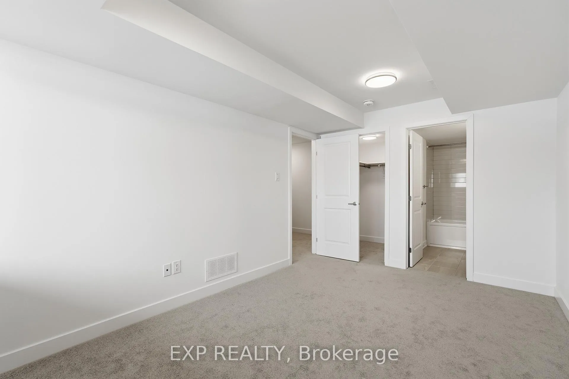 Photo 16 of 1007 Silhouette Private, Ottawa, Barrhaven - Cedargrove/Fraserdale — HOMEH