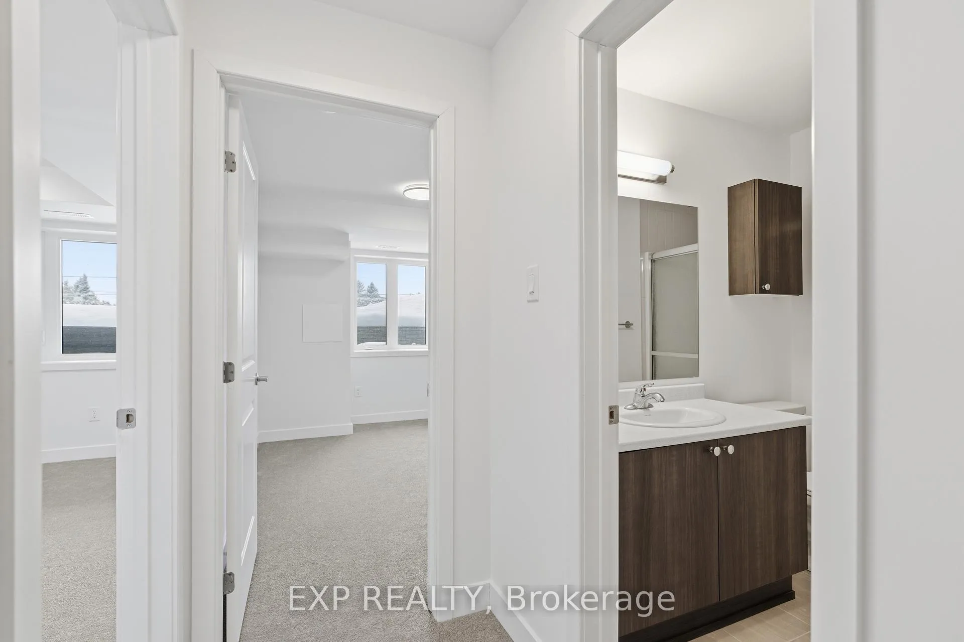 Photo 20 of 1007 Silhouette Private, Ottawa, Barrhaven - Cedargrove/Fraserdale — HOMEH