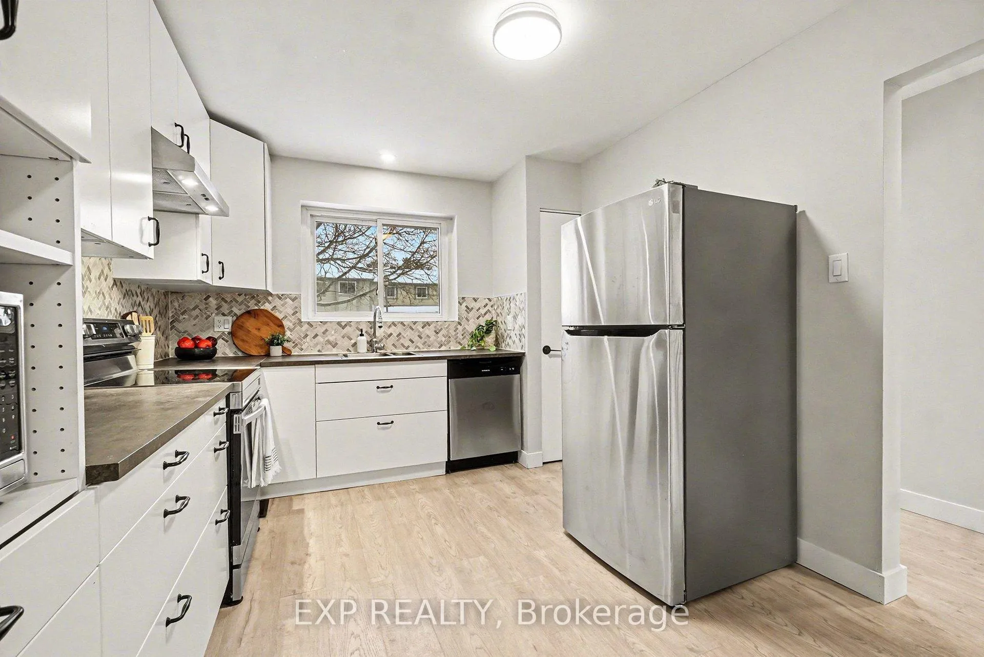 Photo 14 of Unit 61, 2336 Orient Park Drive, Ottawa, Blackburn Hamlet (South) — HOMEH