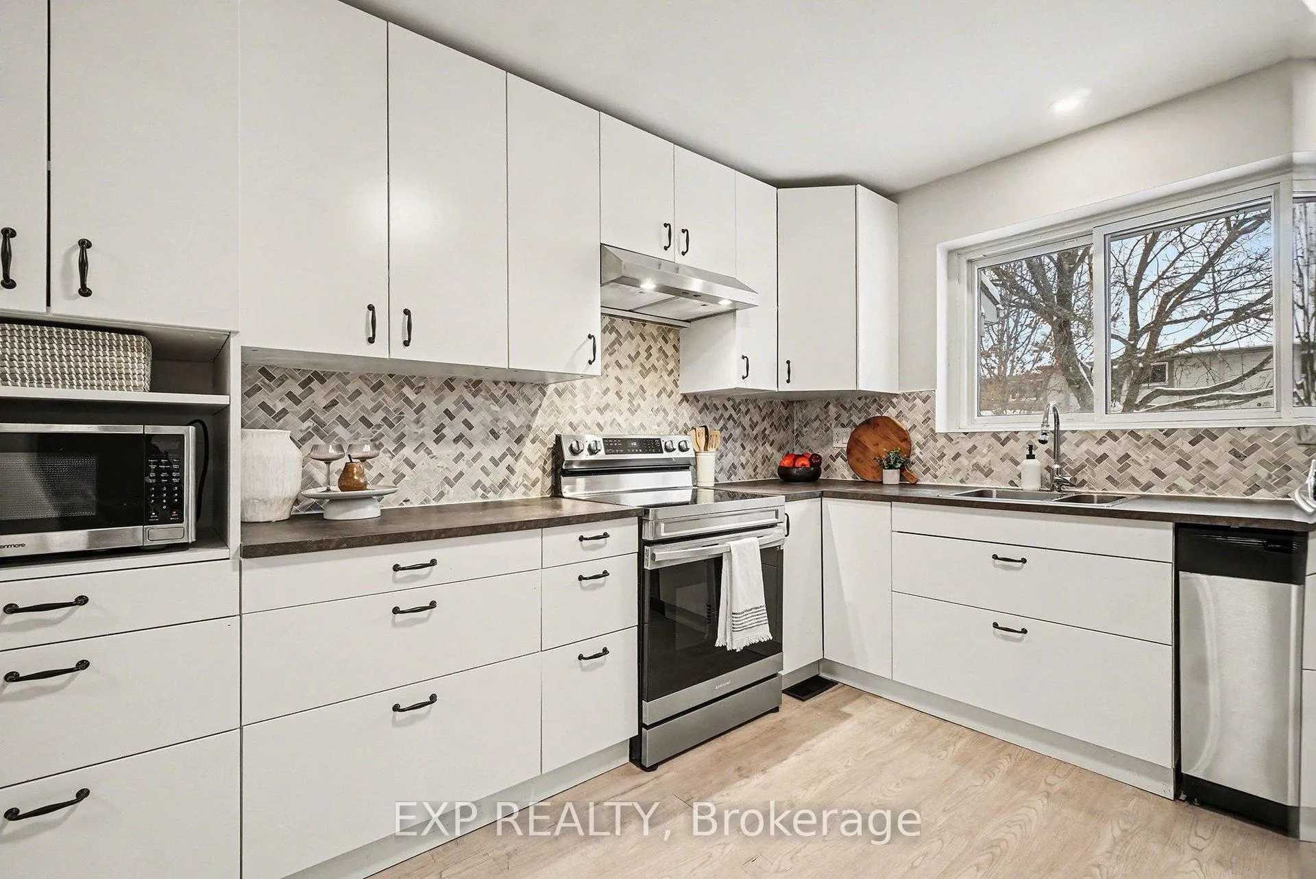 Photo 15 of Unit 61, 2336 Orient Park Drive, Ottawa, Blackburn Hamlet (South) — HOMEH