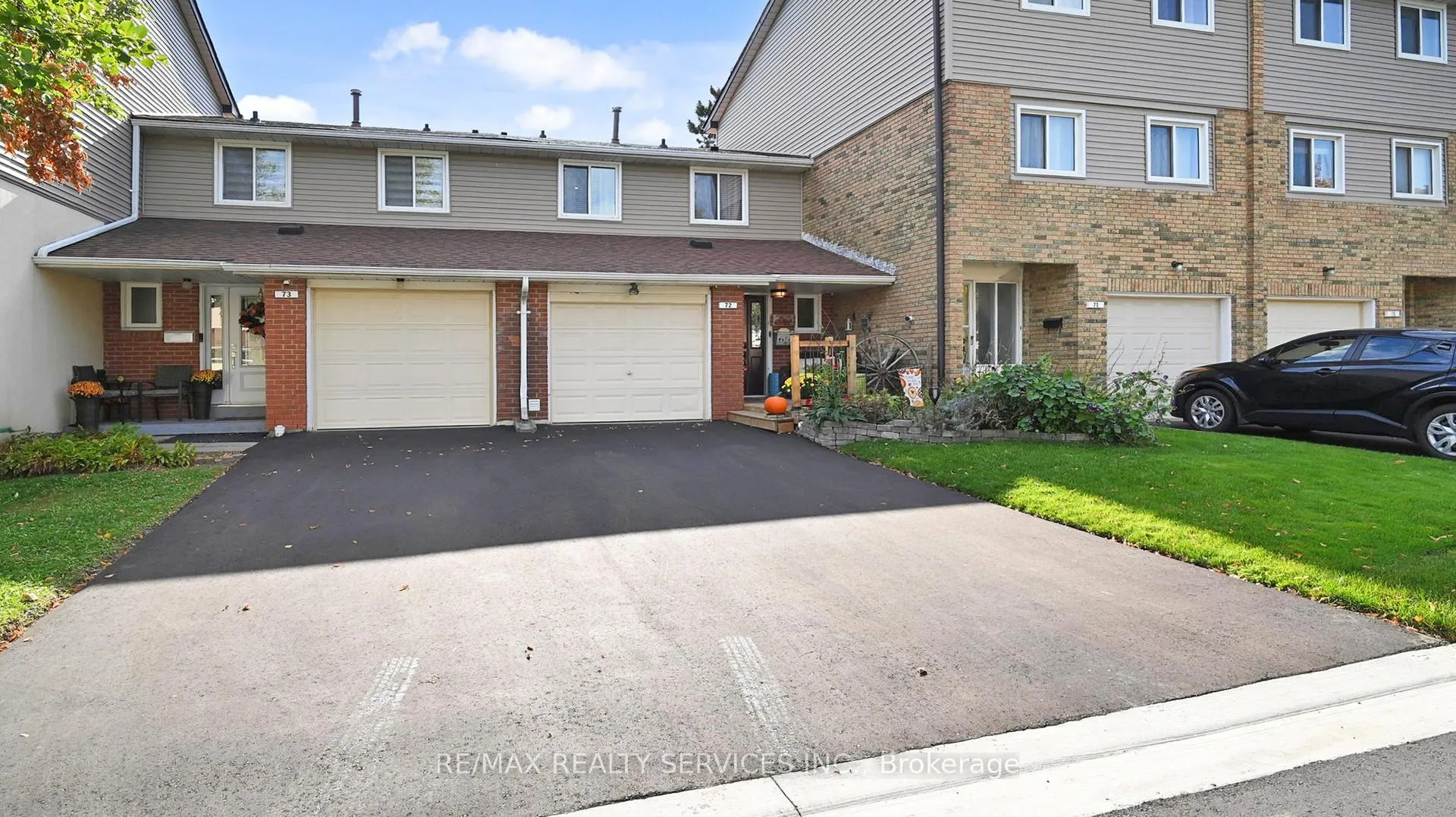 Front of 72 Carisbrooke Court