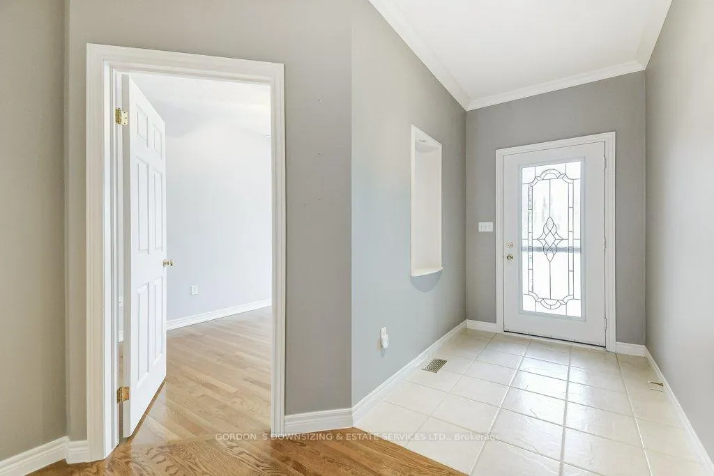 Photo 3 of 33 Critzia Drive, Hamilton, Twenty Place — HOMEH