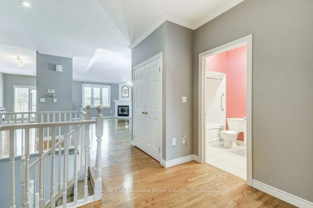 Photo 5 of 33 Critzia Drive, Hamilton, Twenty Place — HOMEH