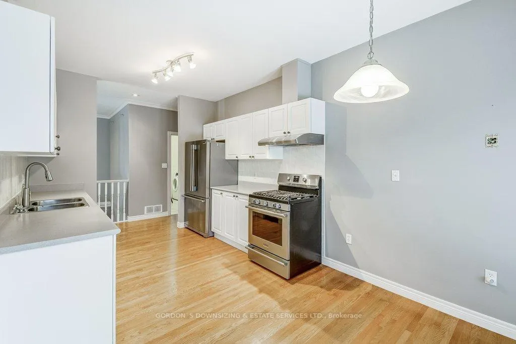 Photo 23 of 33 Critzia Drive, Hamilton, Twenty Place — HOMEH
