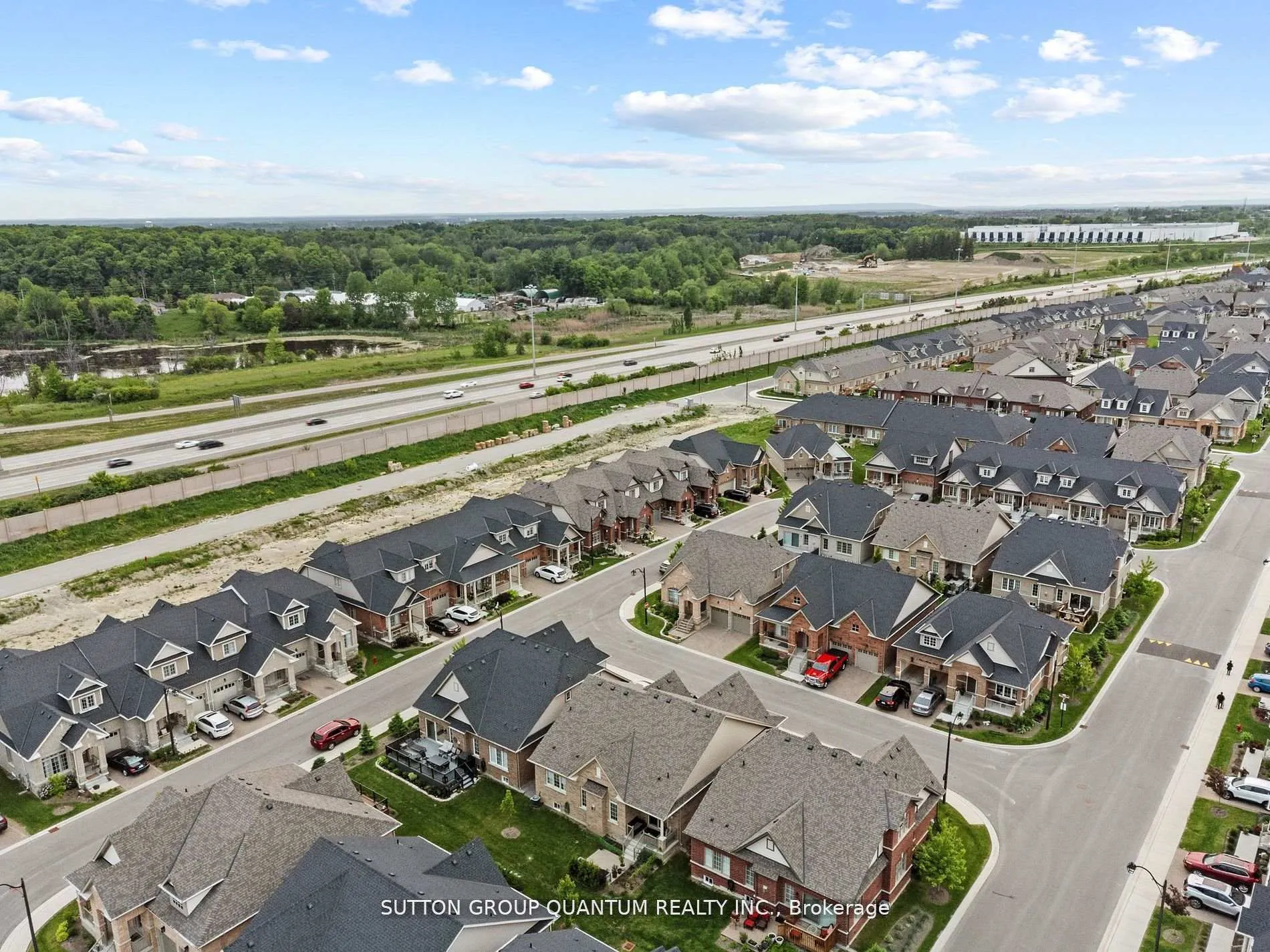 Photo 30 of 36 Bluestone Crescent, Brampton, Sandringham-Wellington — HOMEH