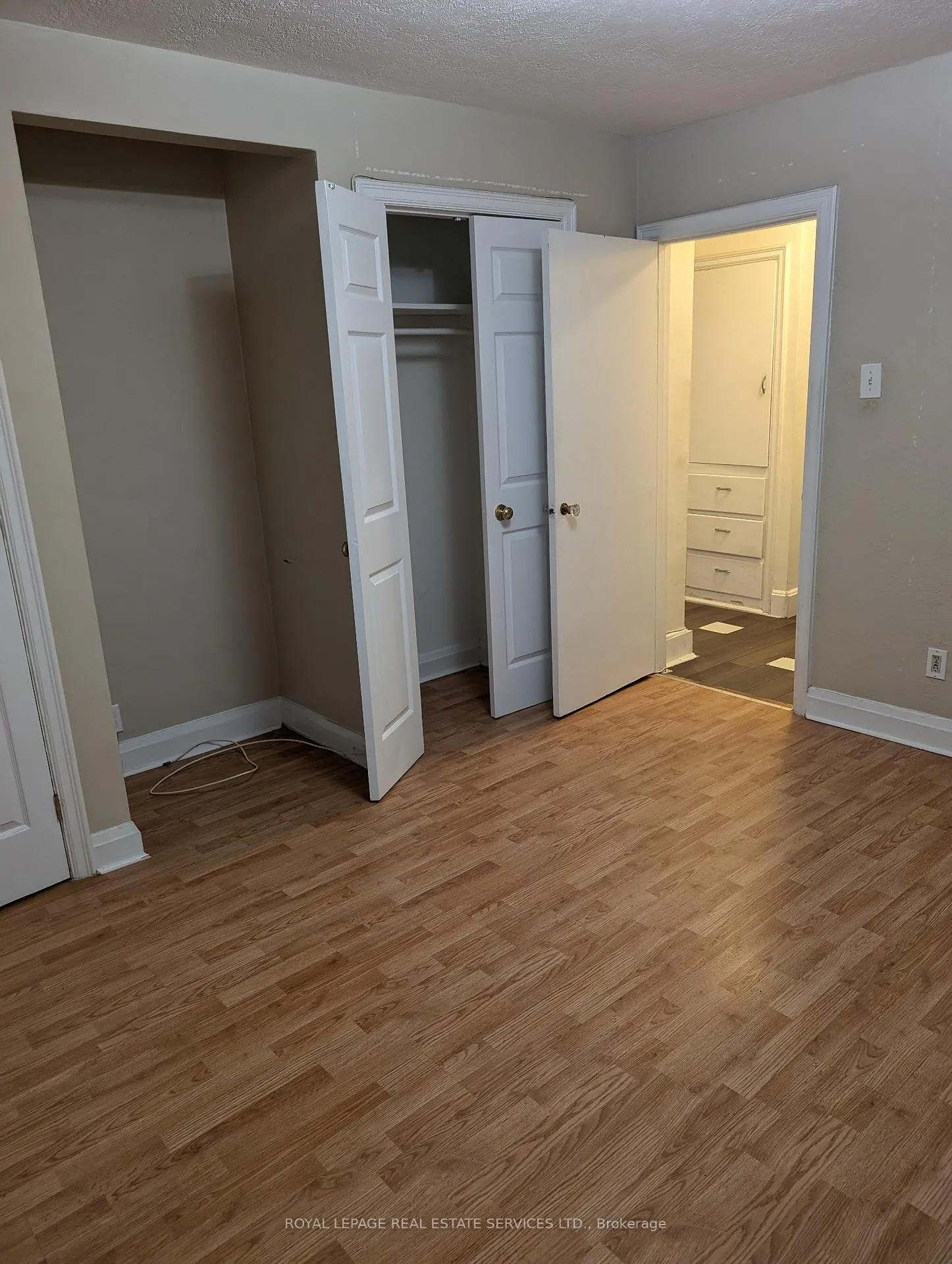 Photo 2 of 10 Rockwood Place, Hamilton, Durand — HOMEH
