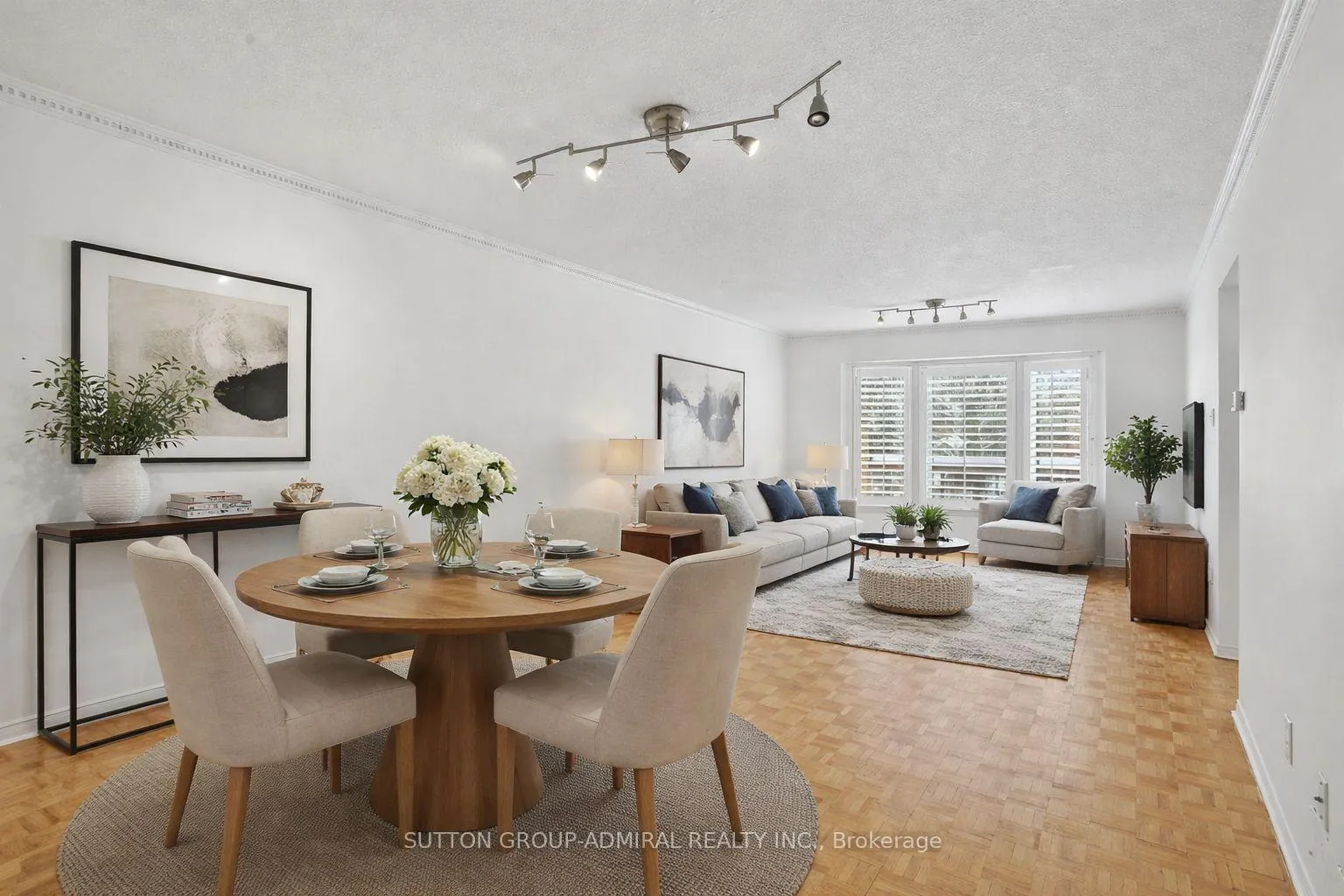 Photo 5 of 76 Beaumont Place, Vaughan, Uplands — HOMEH
