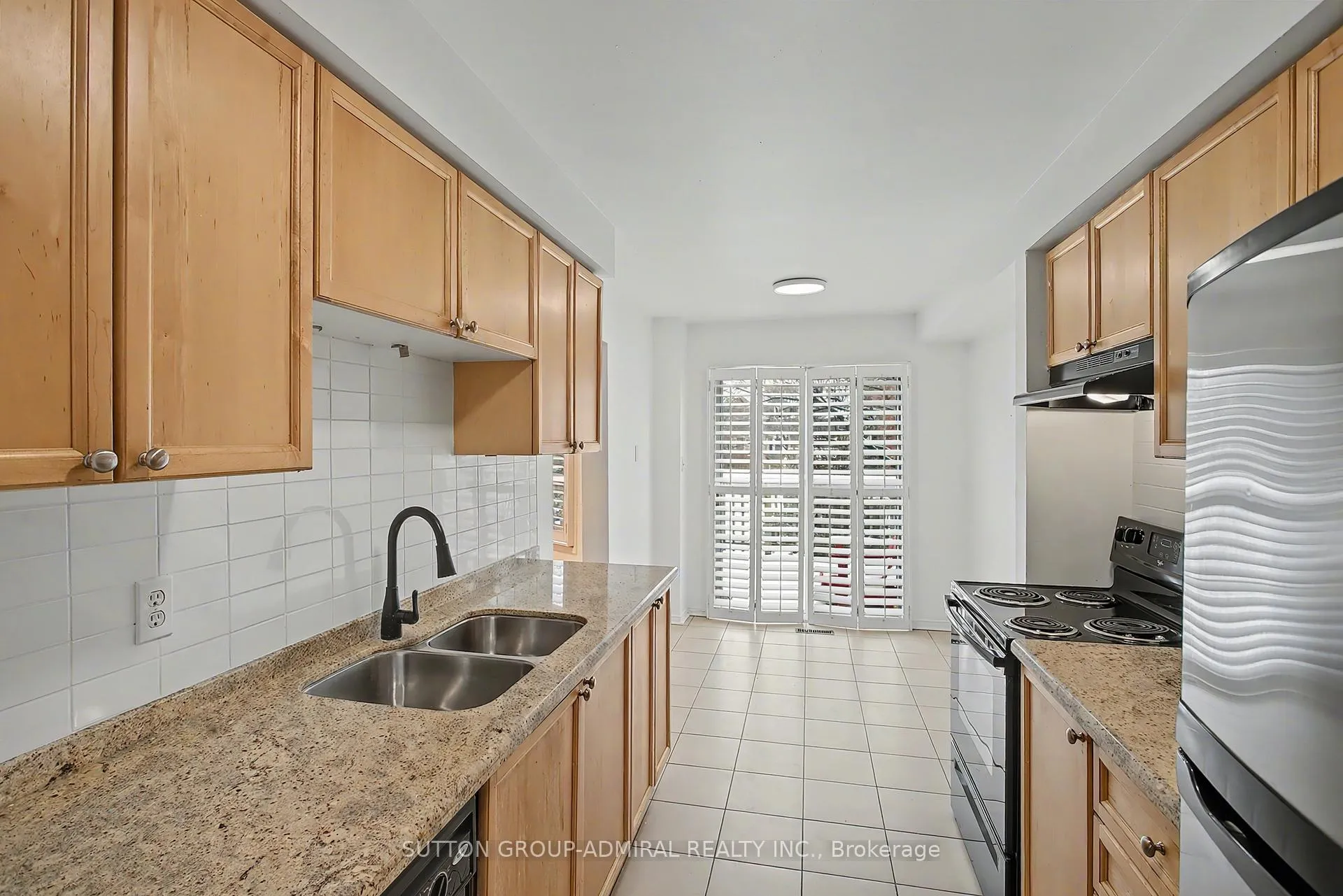 Photo 11 of 76 Beaumont Place, Vaughan, Uplands — HOMEH
