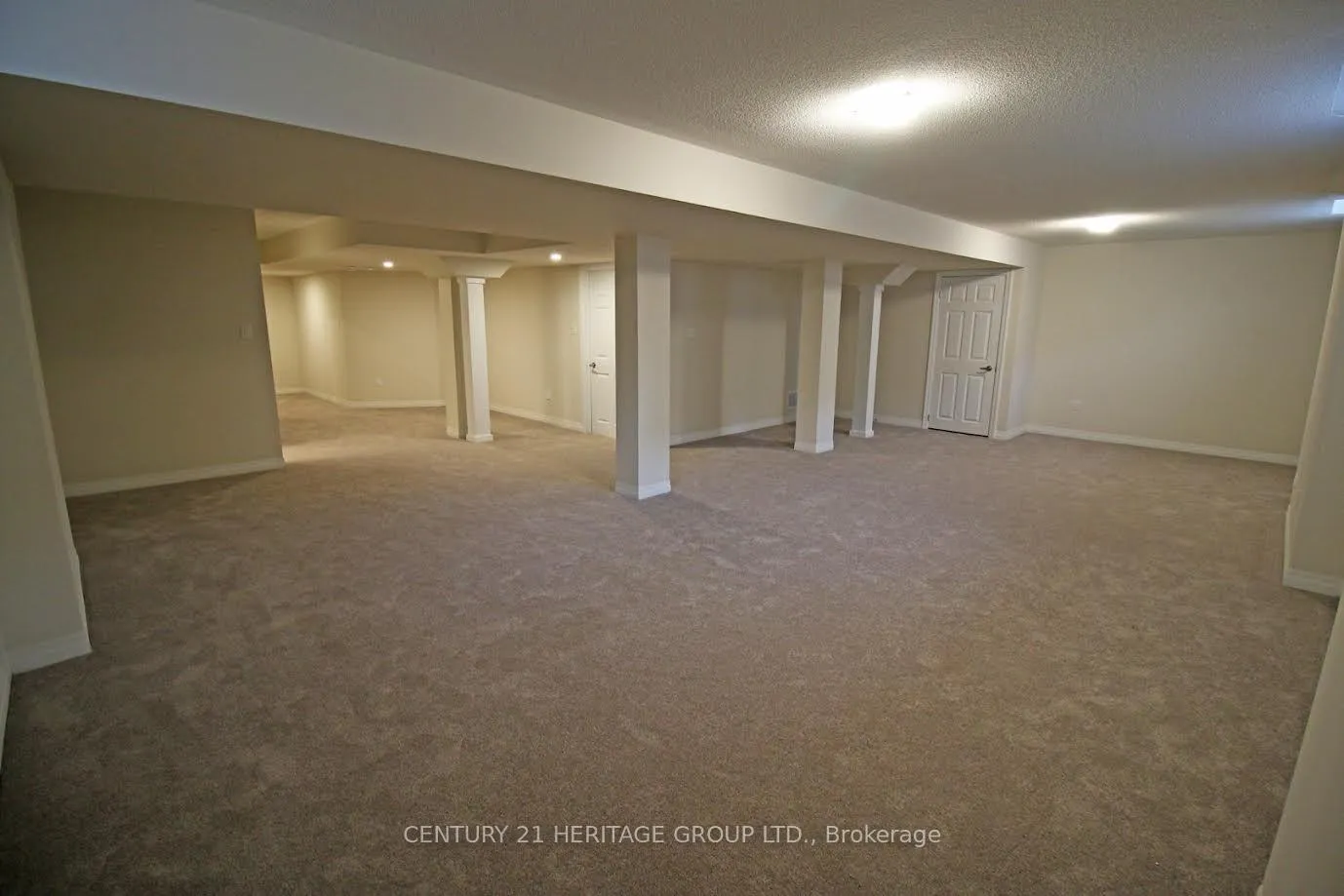 Photo 25 of 11 Stennett Drive, Georgina, Keswick North — HOMEH