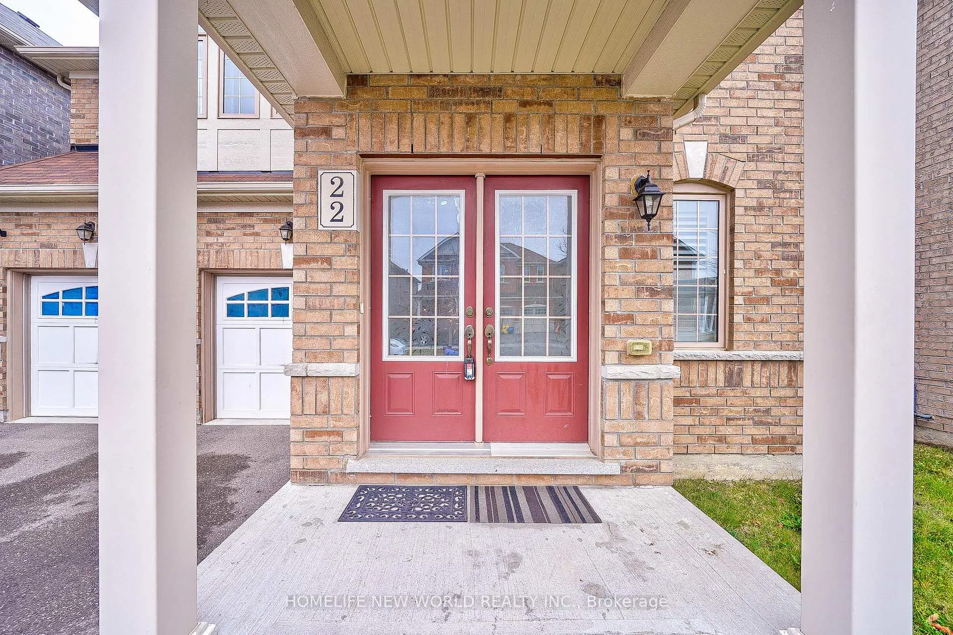 Photo 2 of 22 Dewsnap Road, Ajax, Central East — HOMEH