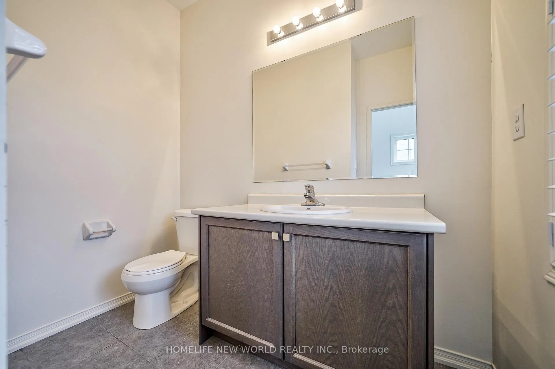 Photo 6 of 22 Dewsnap Road, Ajax, Central East — HOMEH
