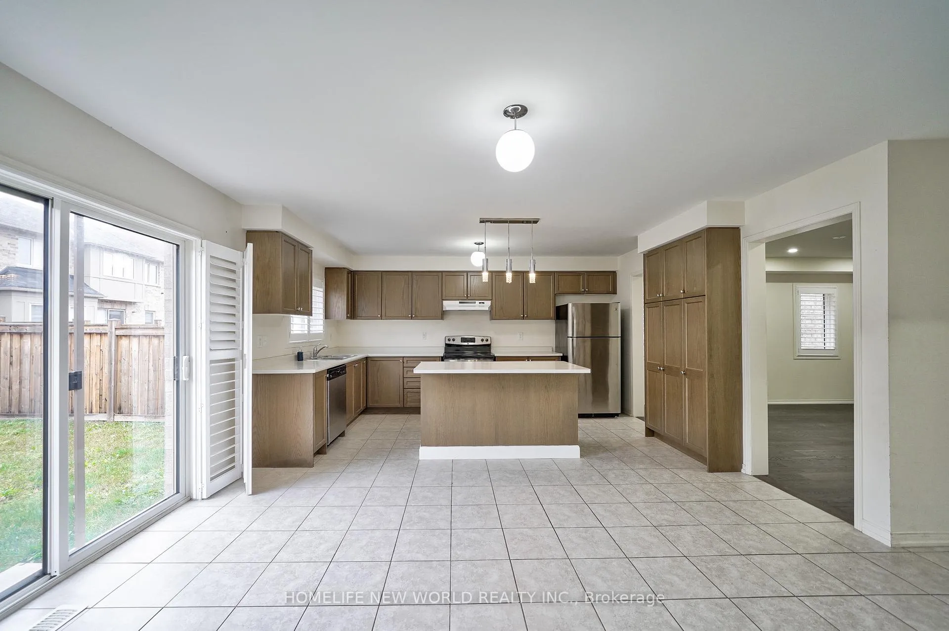 Photo 12 of 22 Dewsnap Road, Ajax, Central East — HOMEH